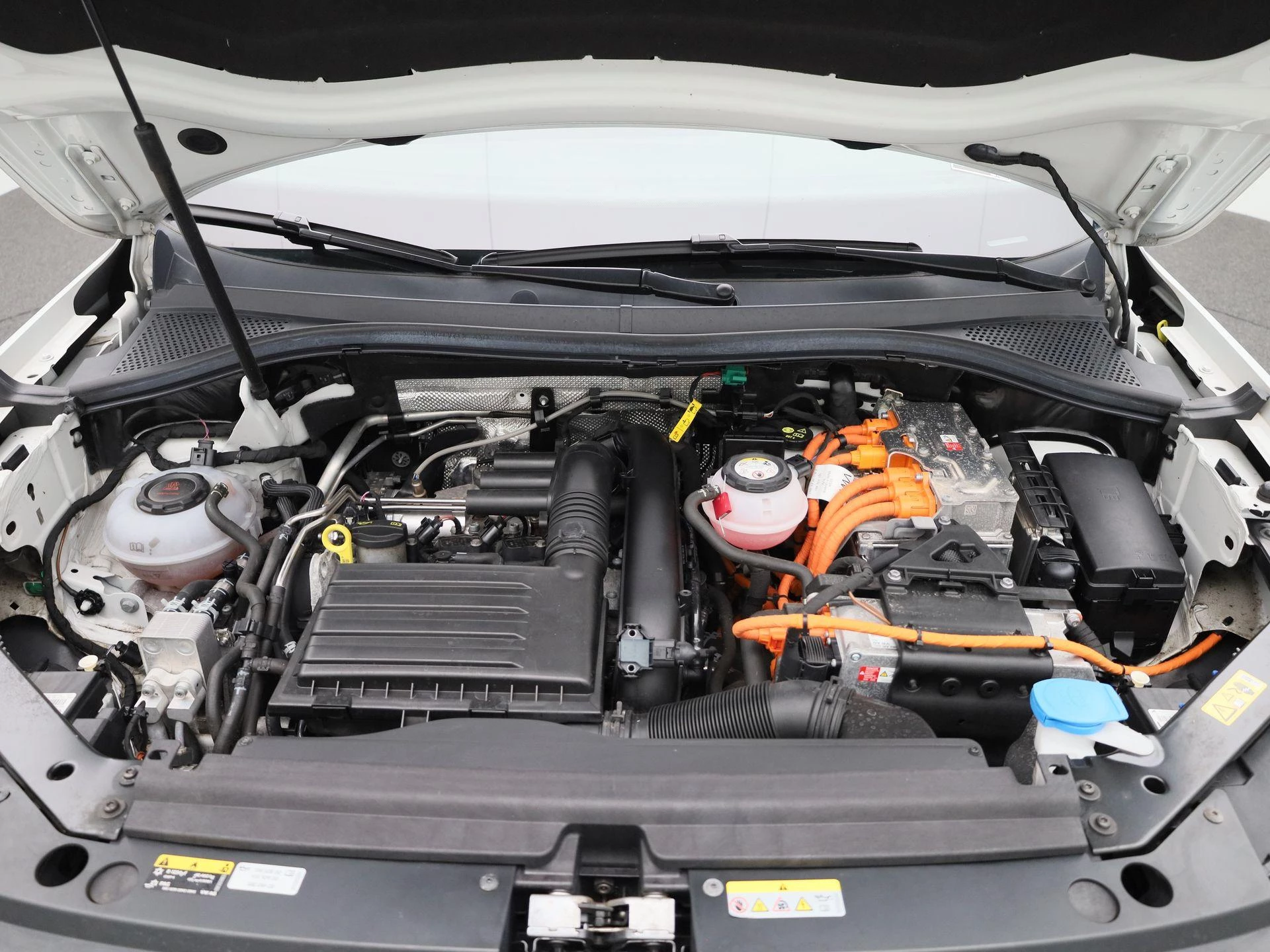Volkswagen-Tiguan-image-51