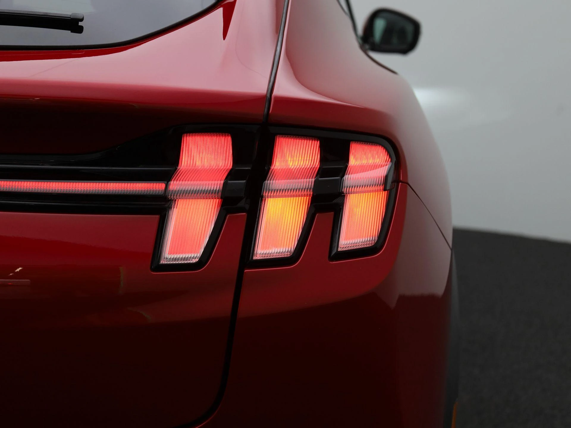 Ford-Mustang Mach-E-image-41