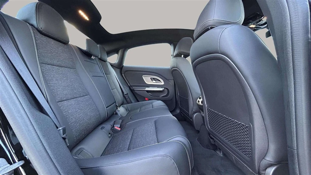 Mercedes-Benz-CLA-image-22