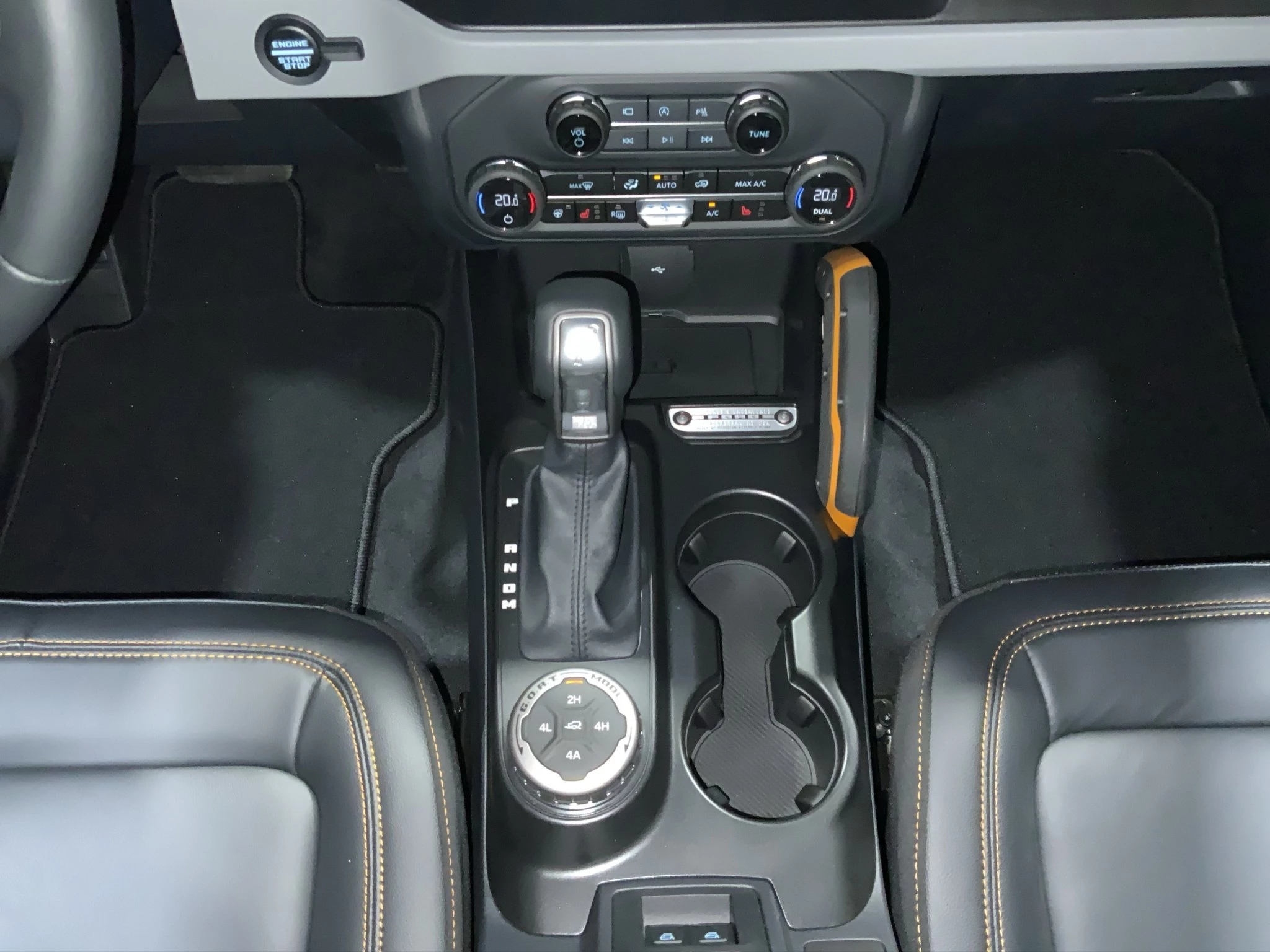 Ford Bronco Badlands 5-Türer 2.7 l EcoBoost V6. 10-Gang-Automatik. Allrad e-4WD MJ 2023.25