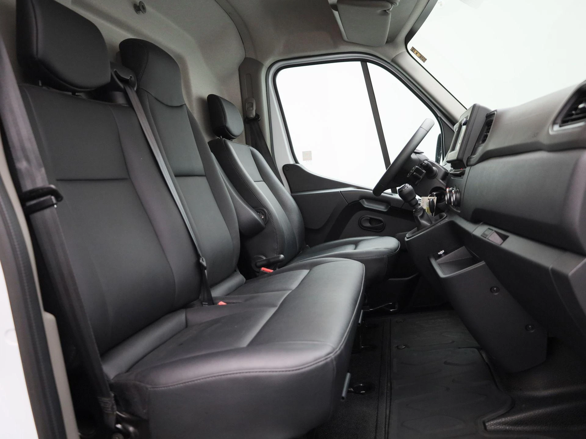 Renault Master T35 2.3 dCi 135 L3H2 Comfort