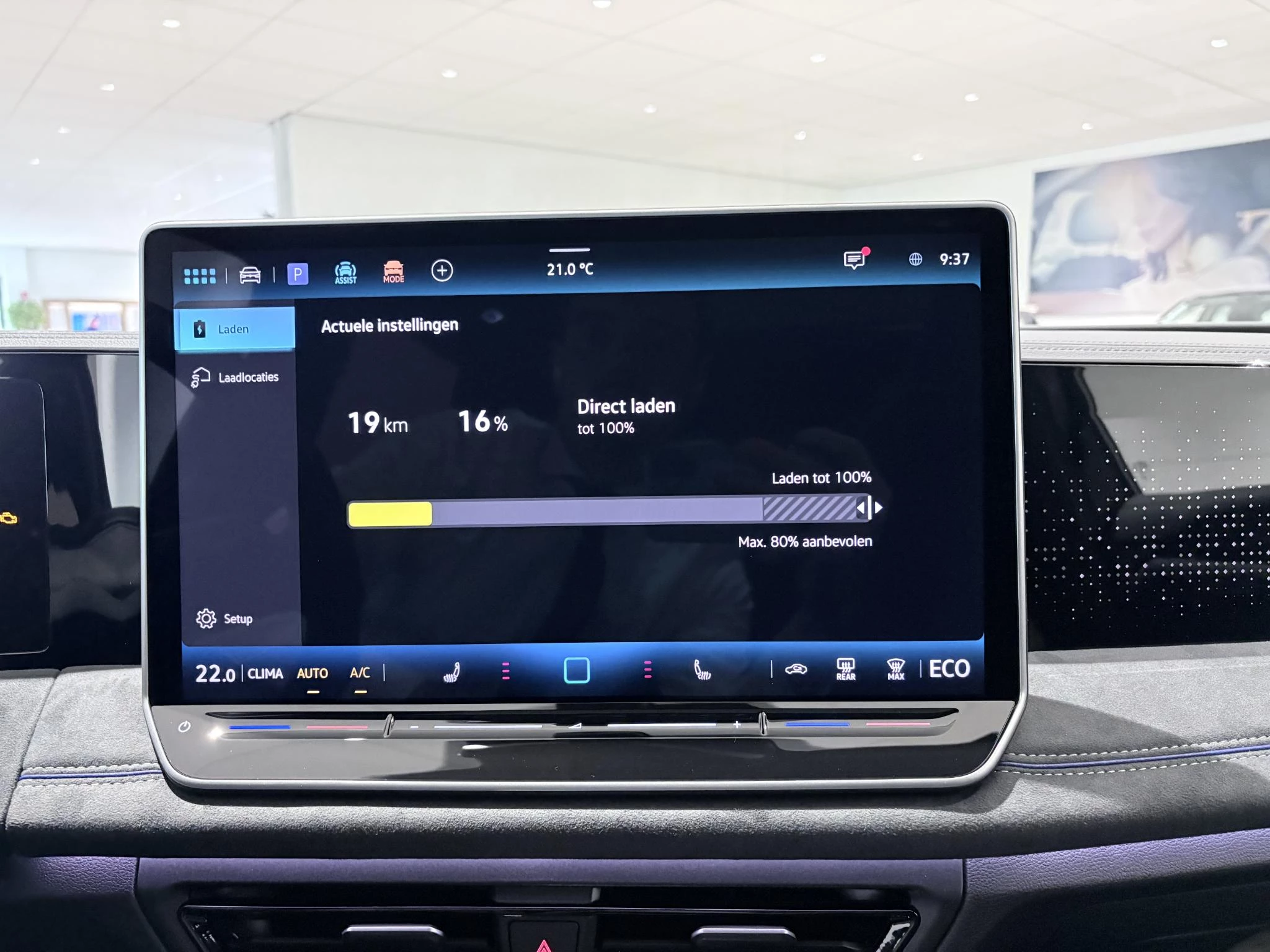 Volkswagen-Tiguan-image-25