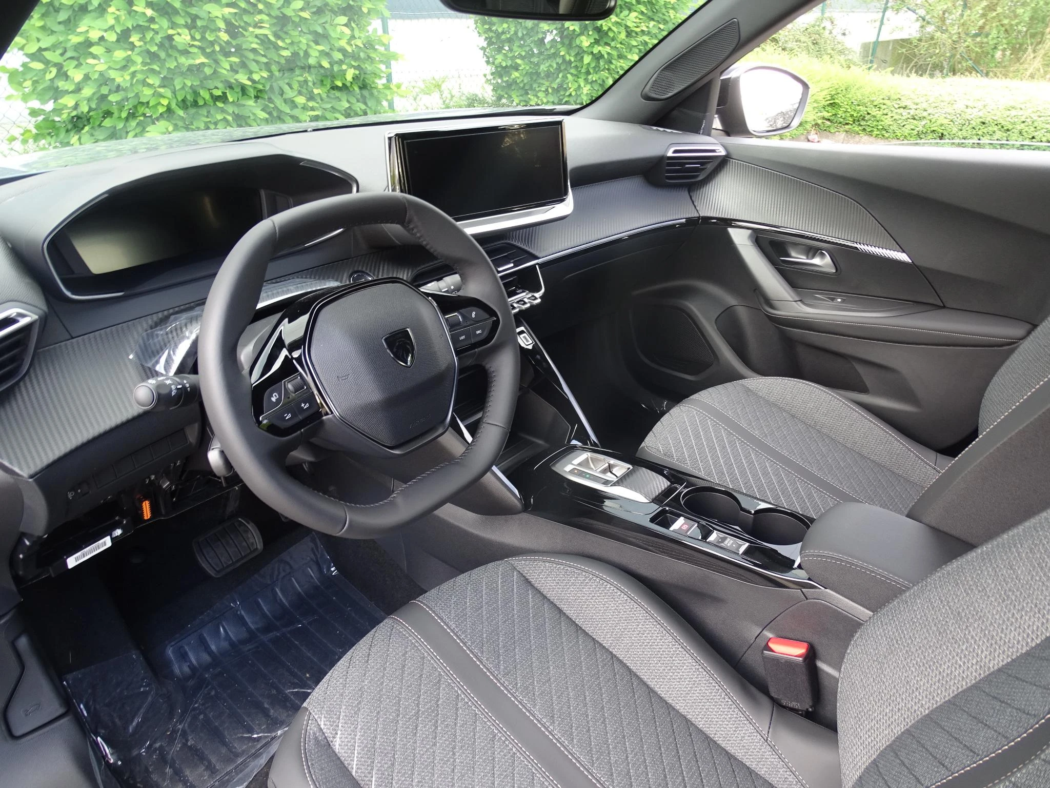 Peugeot-2008-image-9