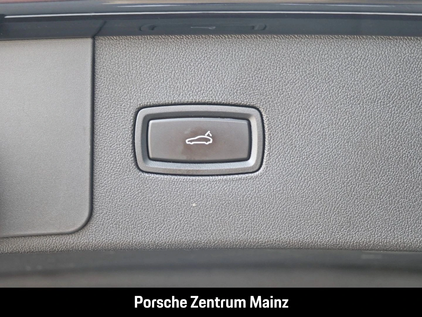 Porsche-Cayenne-image-33