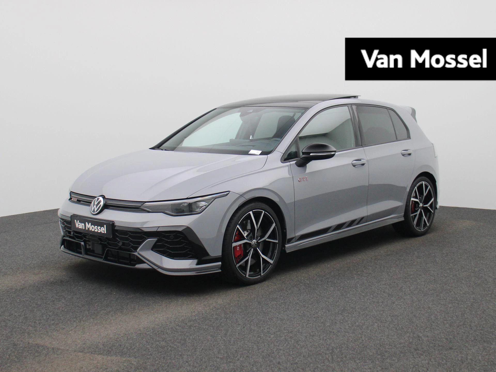 Volkswagen-Golf-image-0