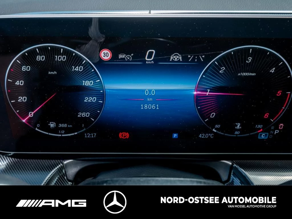 Mercedes-Benz V-Klasse 220 STYLE MOPF 4MATIC MBUX AHK DISTR STDHZG Style