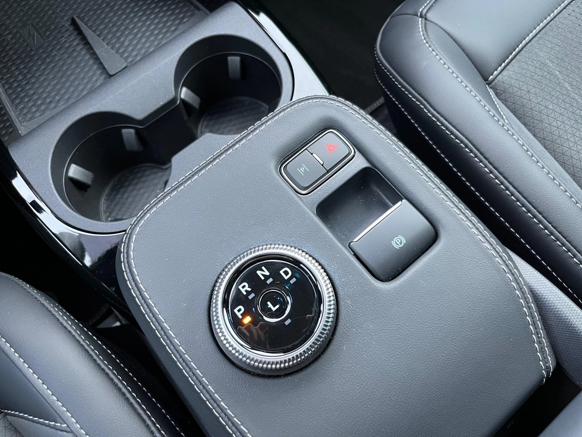 Ford-Mustang Mach-E-image-11