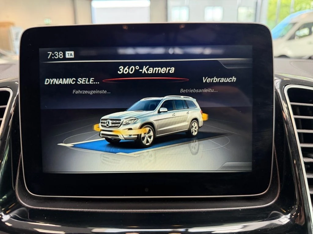 Mercedes-Benz-GLS 350 d-image-20
