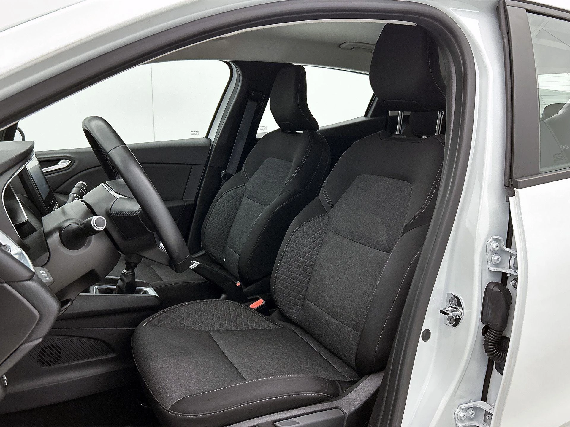 Renault-Clio-image-30