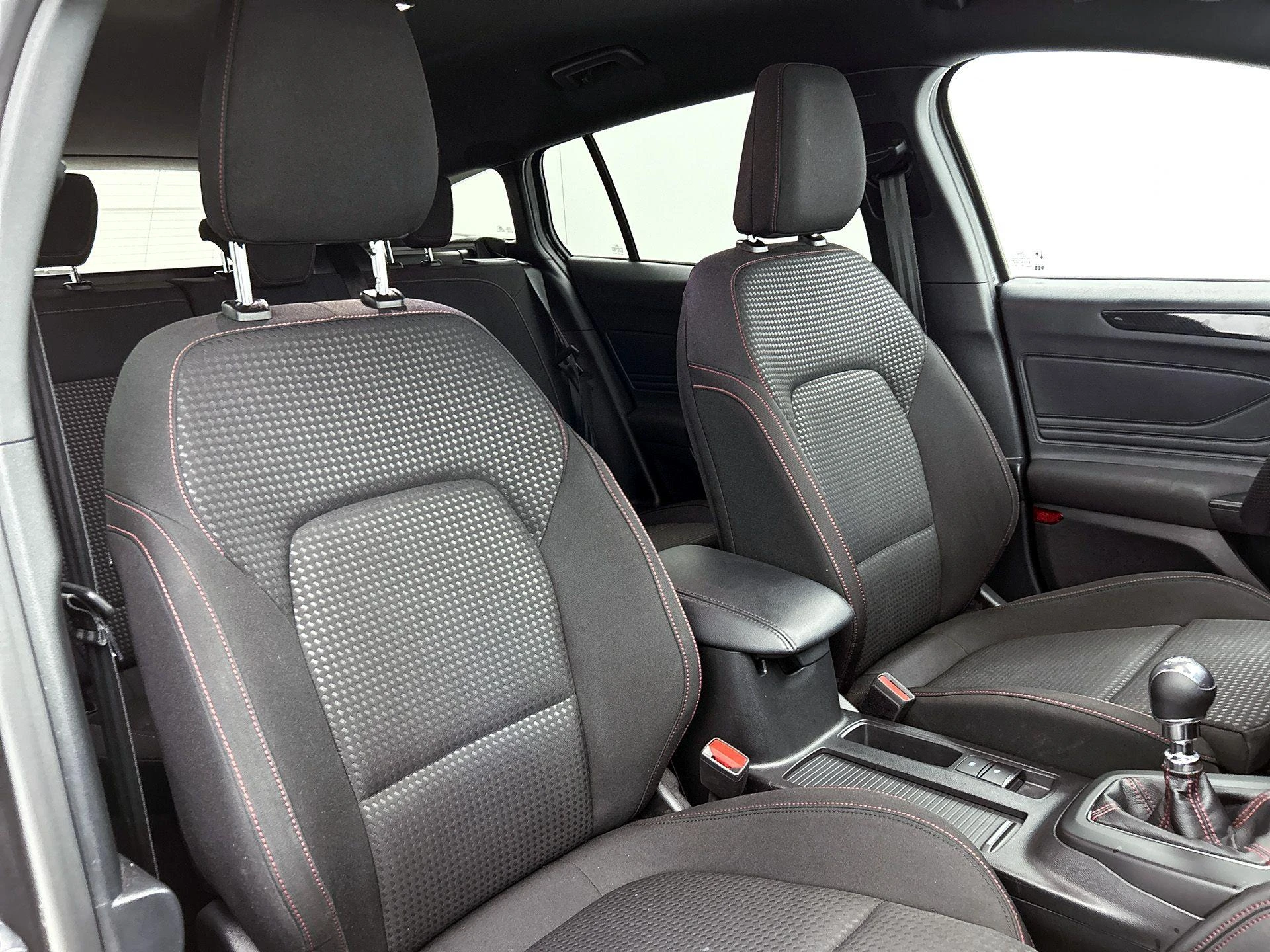 Ford Focus Wagon 1.0 EcoBoost Hybrid ST Line X