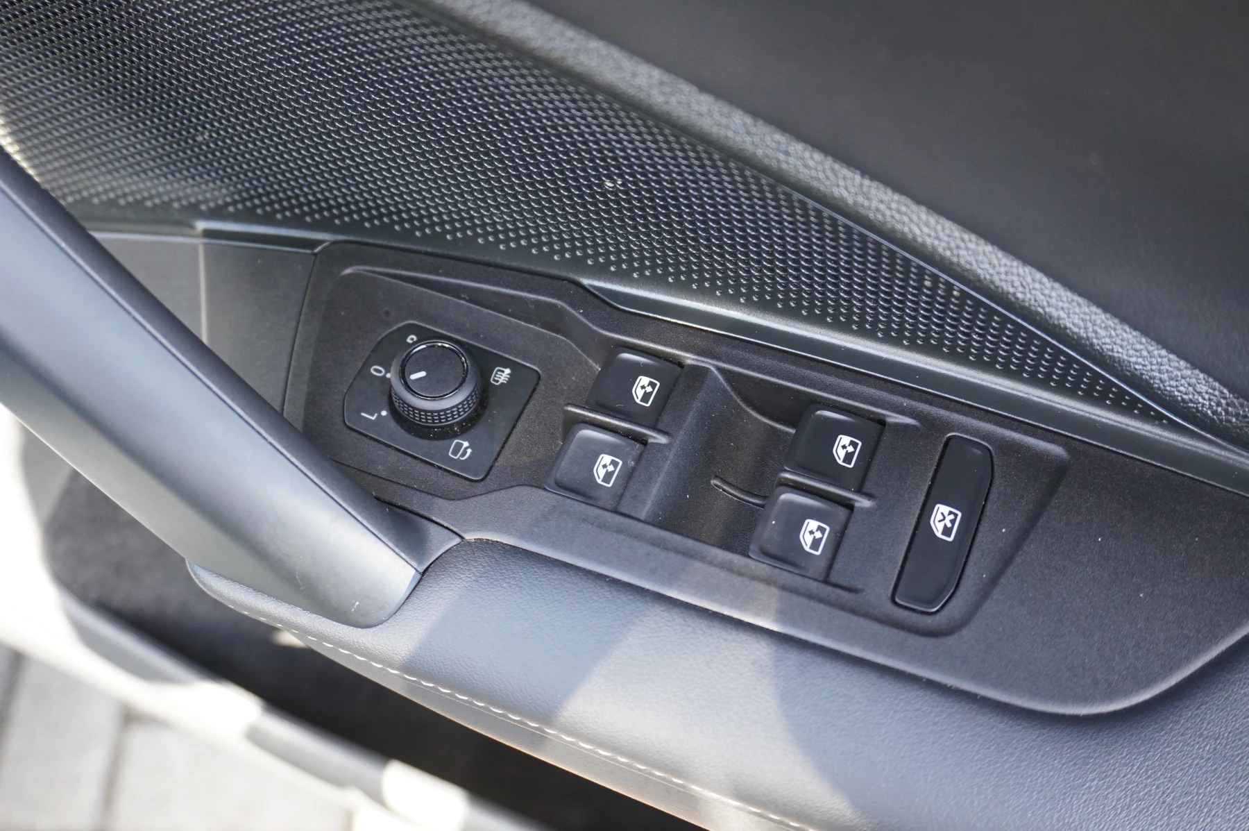 Volkswagen-Tiguan-image-40