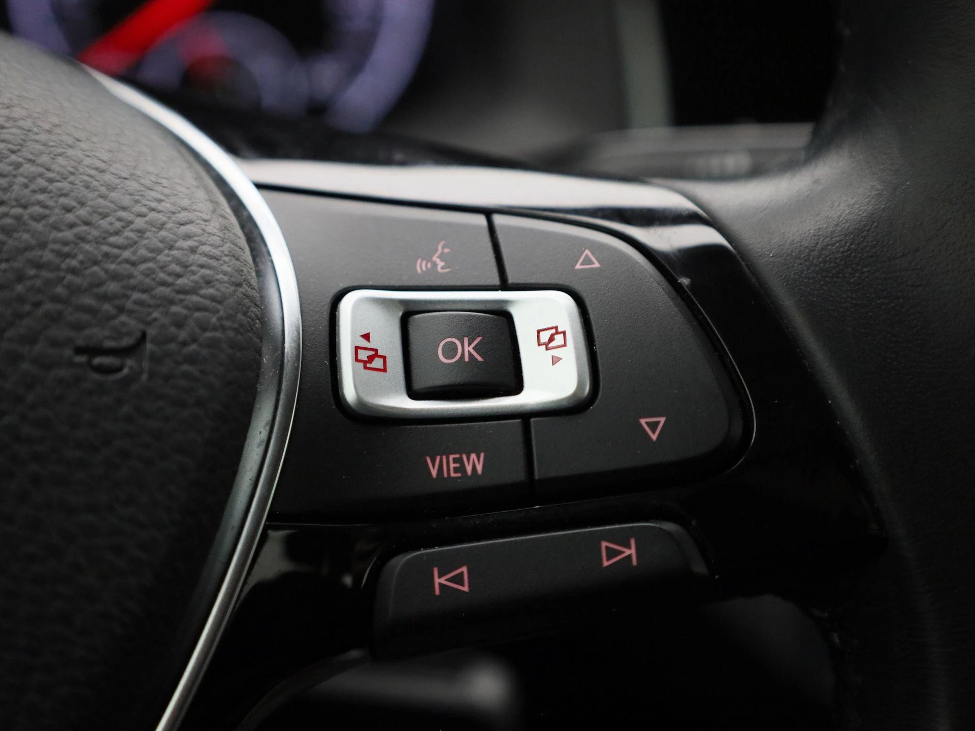 Volkswagen-Polo-image-23