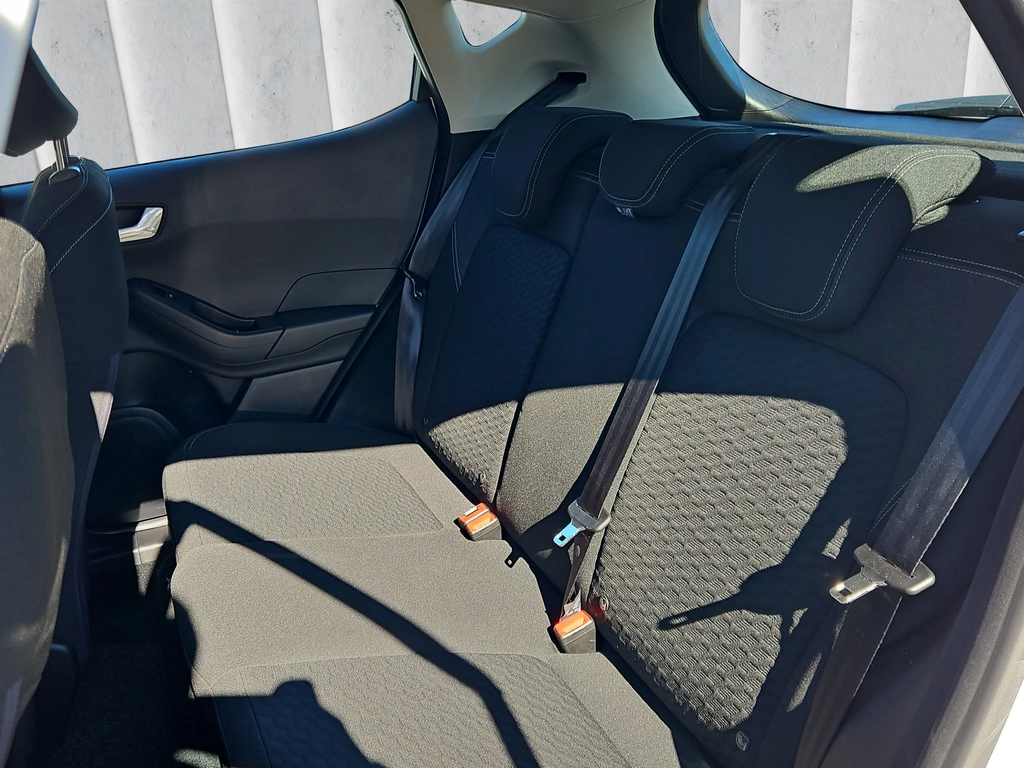 Ford Fiesta Titanium LED | KLIMAAUTOMATIK | PDC | BT