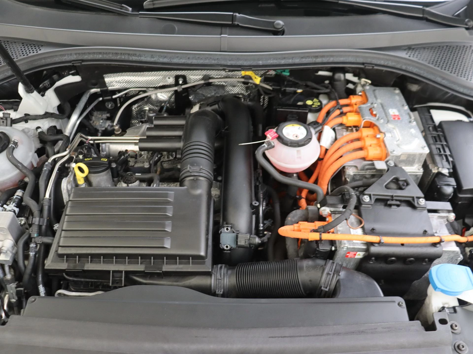 Volkswagen Tiguan 1.4 TSI eHybrid Elegance