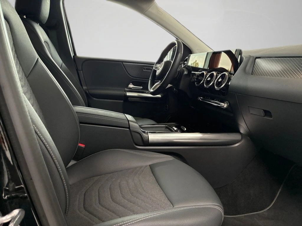 Mercedes-Benz-B-Klasse 180-image-15