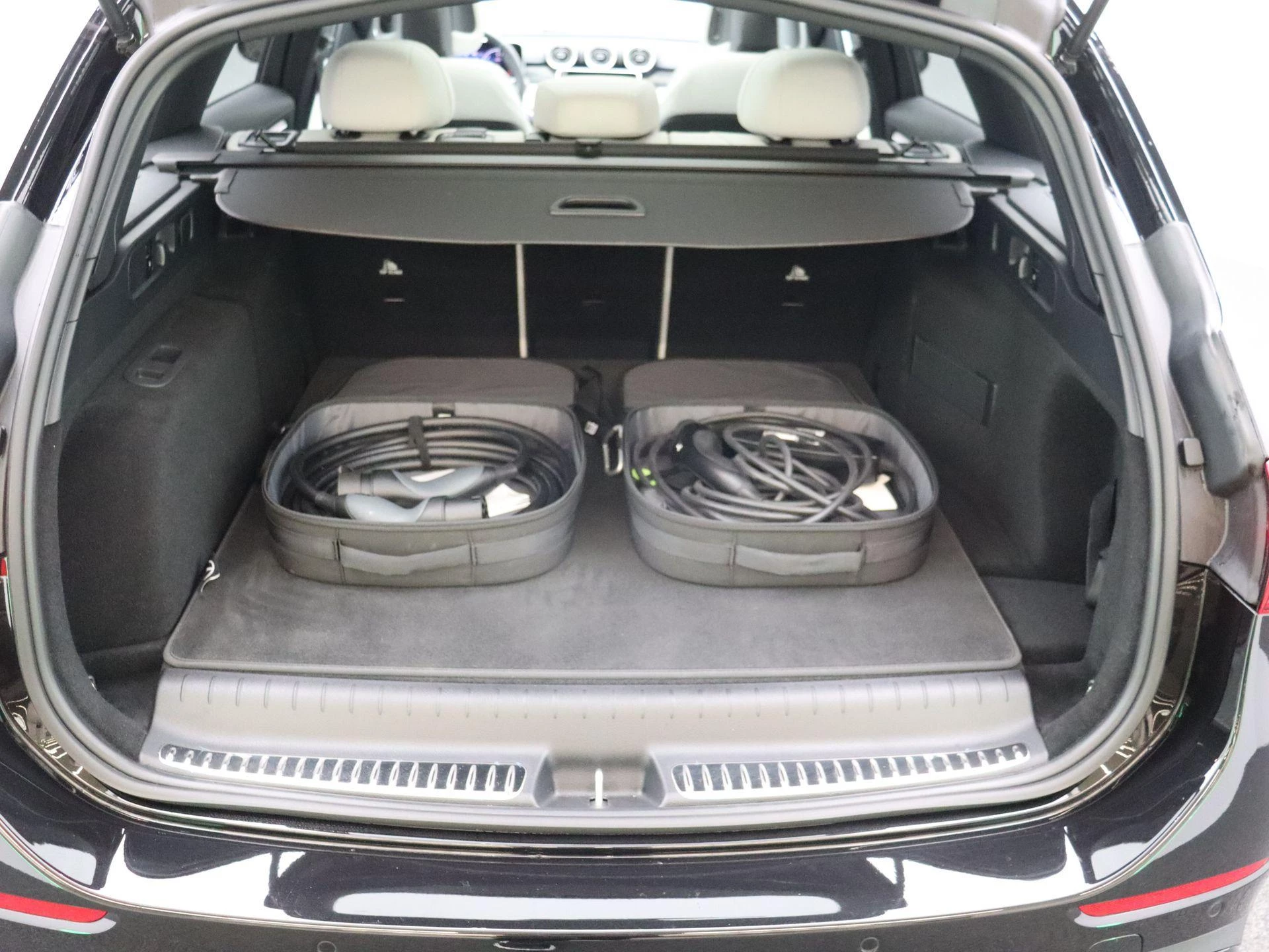 Mercedes-Benz C-Klasse 300 e Break Star Edition + LEDER + DIGITAL LIGHT + PANORAMISCH DAK +