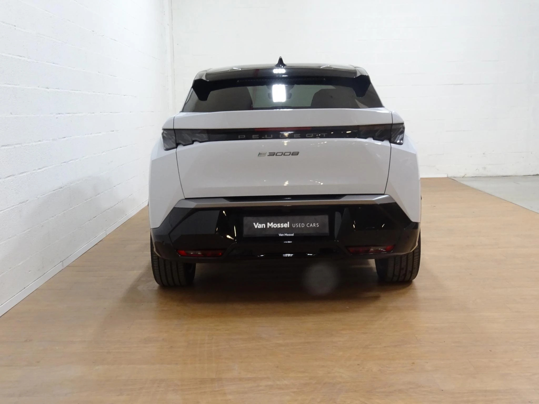 Peugeot-e-3008-image-10