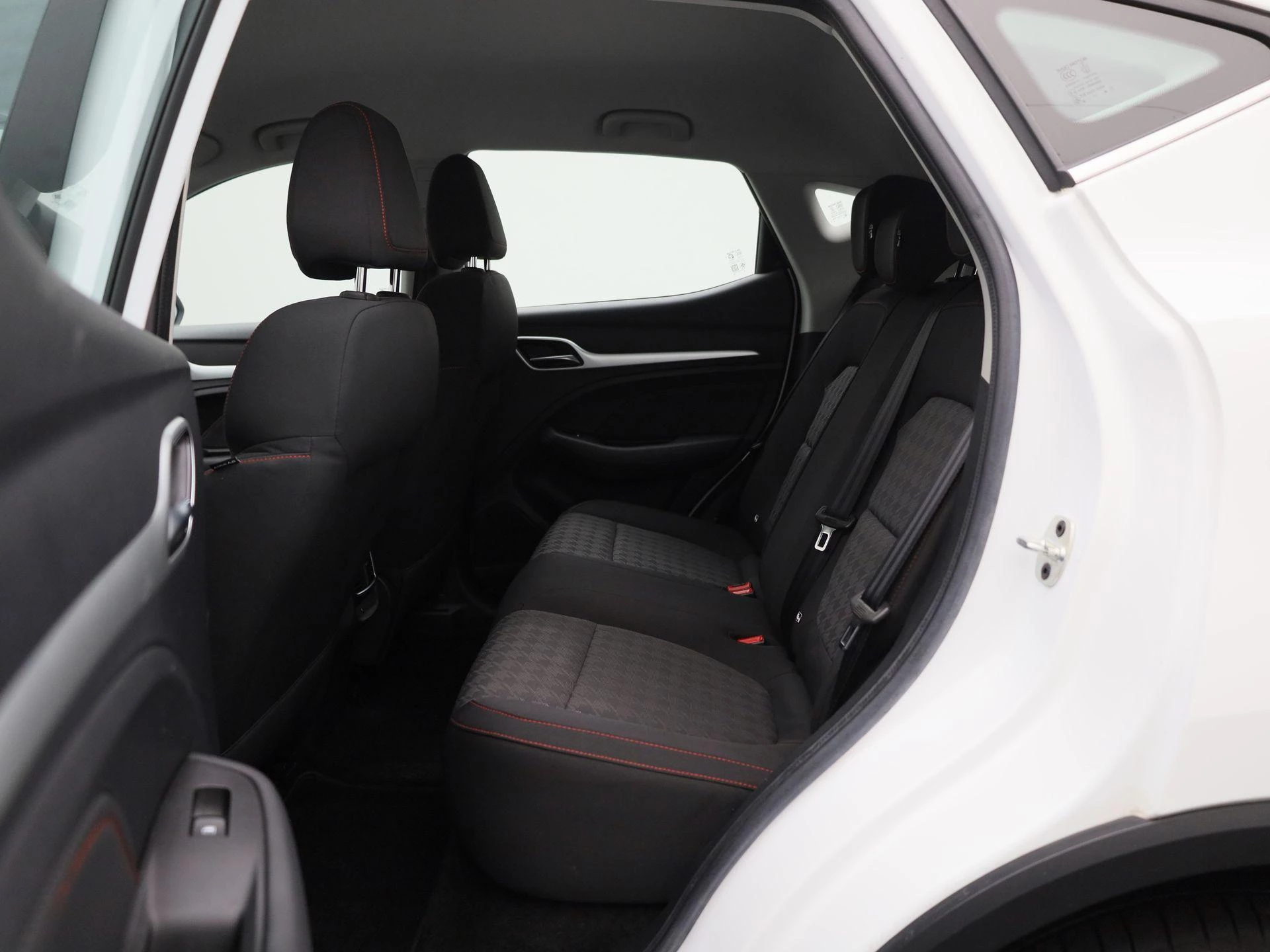 MG-ZS EV-image-11