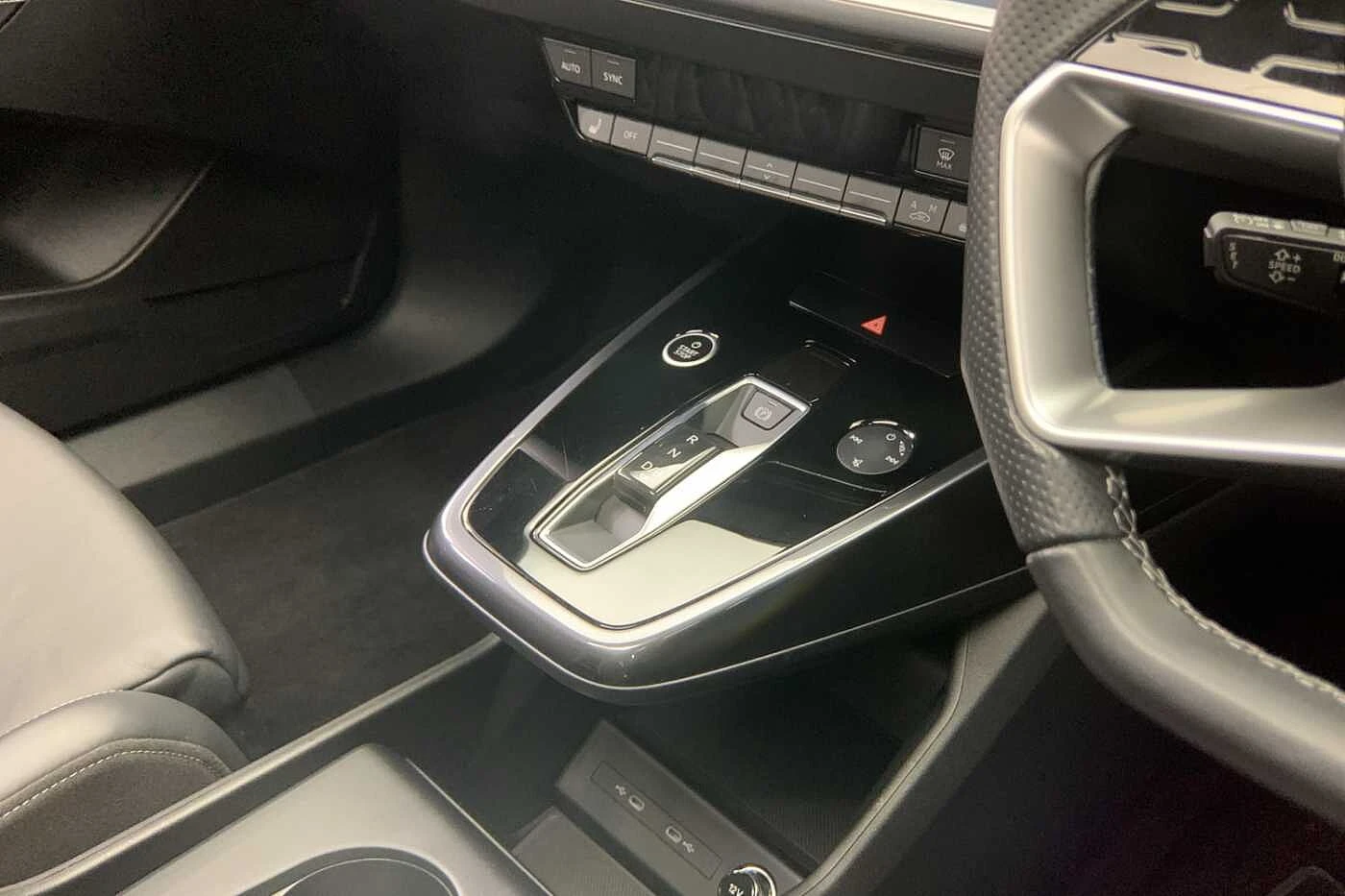 Audi-Q4 e-tron-image-7