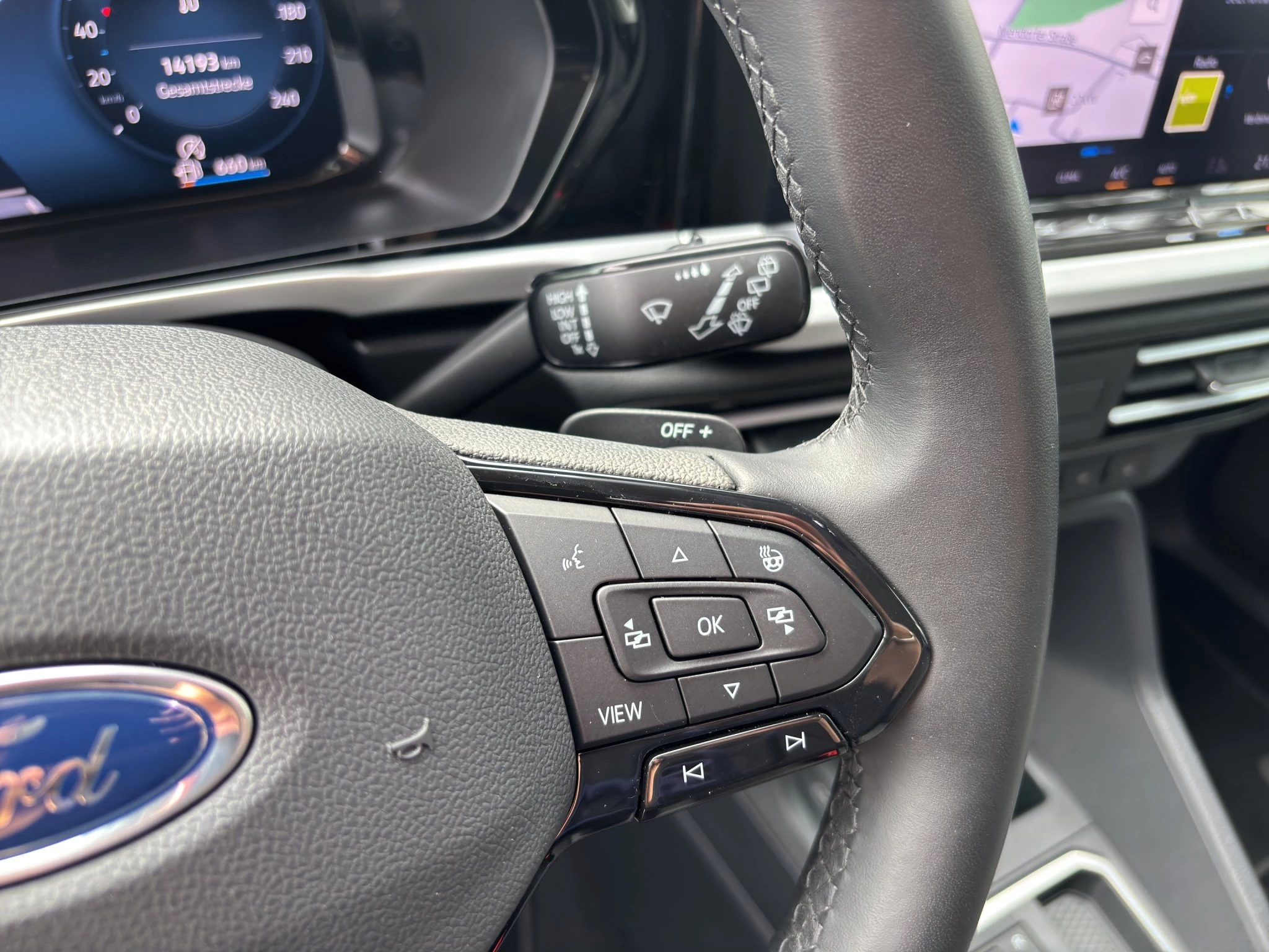 Ford Tourneo Connect Grand Titanium Aut.*AHK*ACC*KAM*NAVI*SHZ
