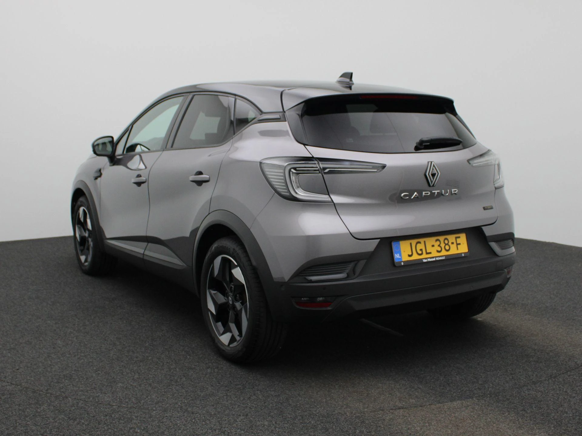Renault-Captur-image-1