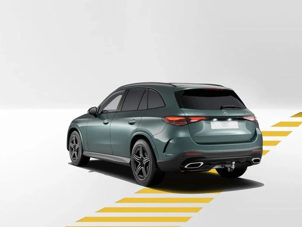 Mercedes-Benz-GLC 220 d-image-4
