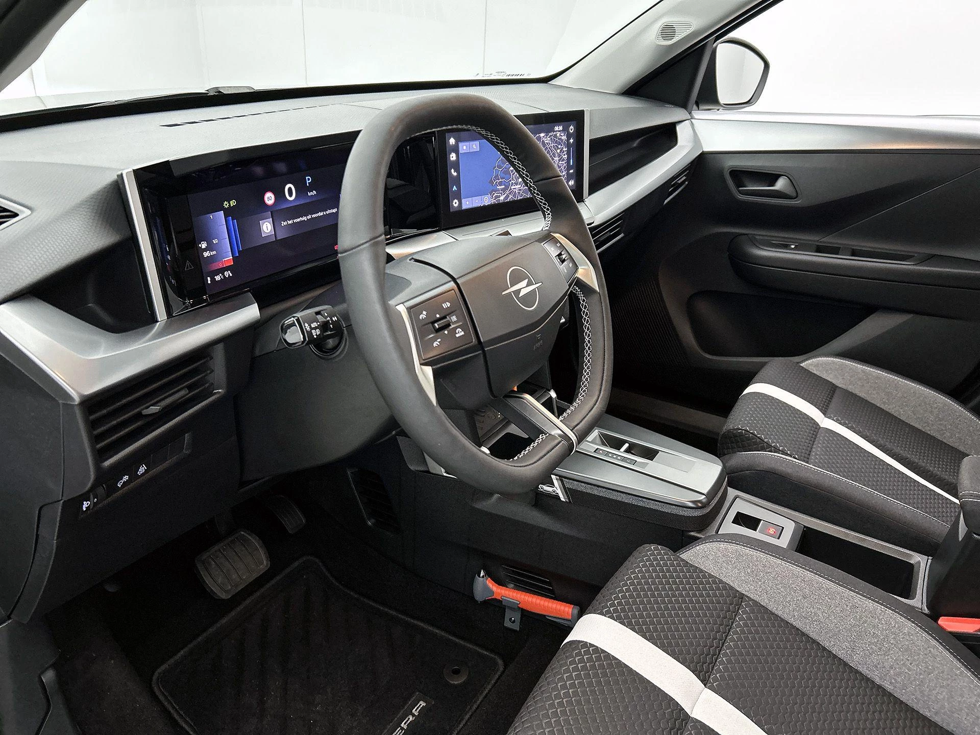 Opel-Frontera-image-34
