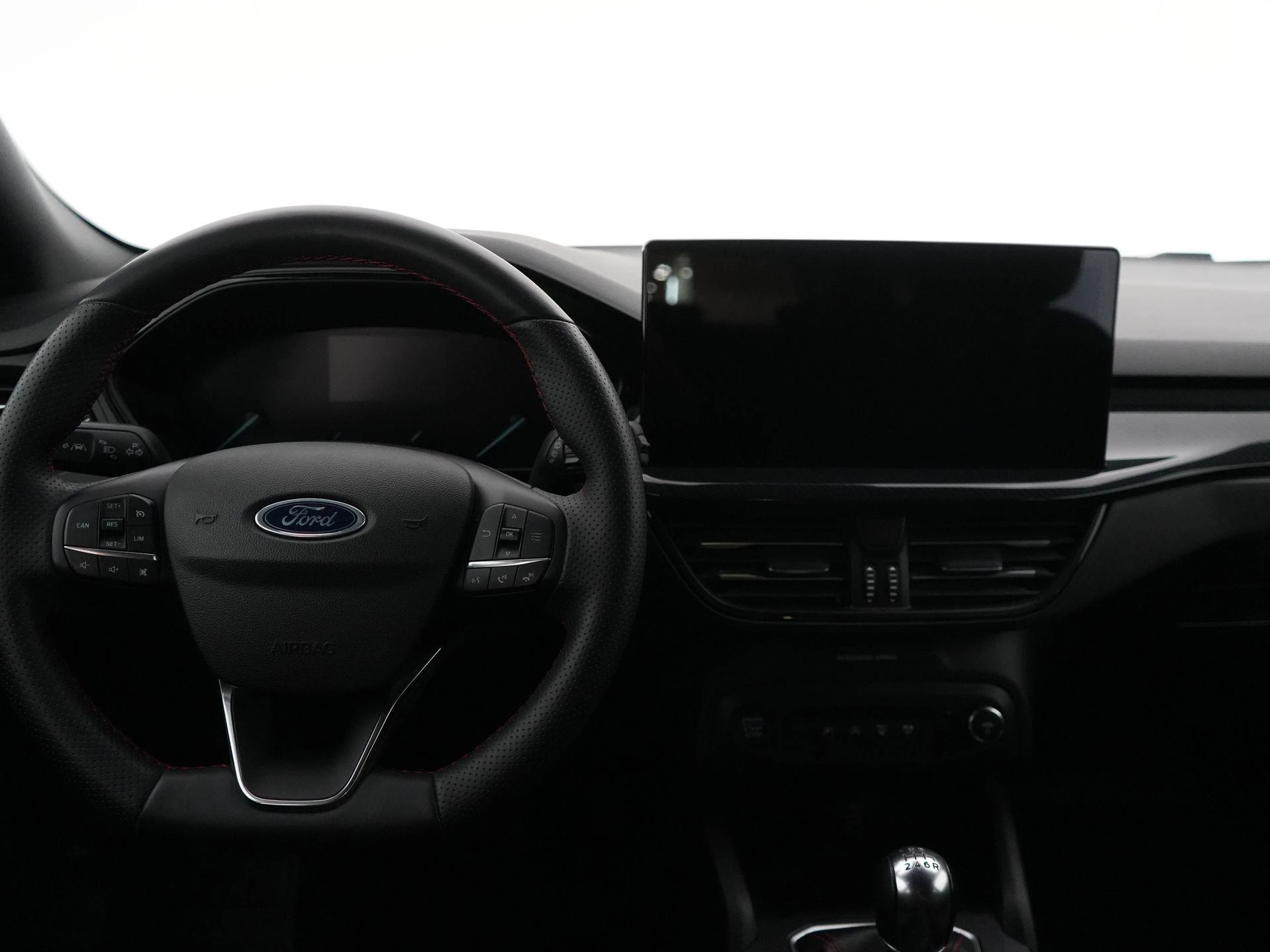 Ford Focus Clipper 1.0i EcoBoost MHEV 92kW ST-Line