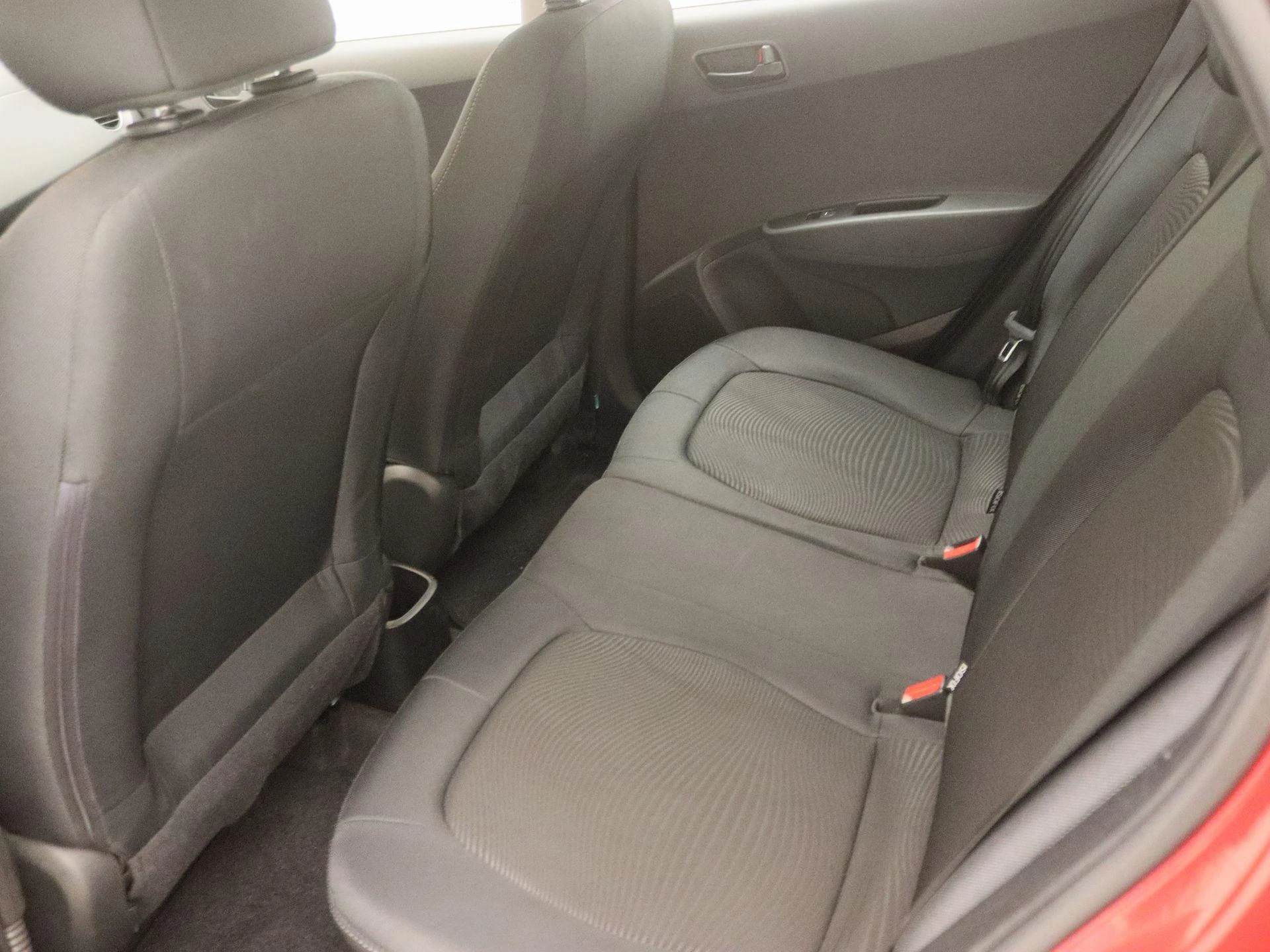 Hyundai-i10-image-12