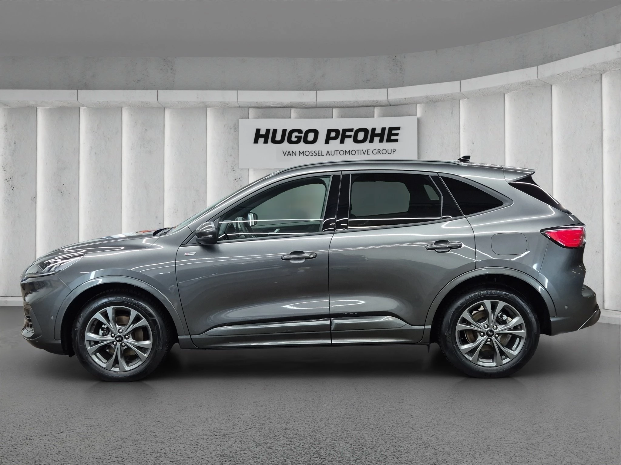 Ford Kuga ST-Line X*PANO*AHK*KAM*ACC*NAVI*SOUND-SYS.