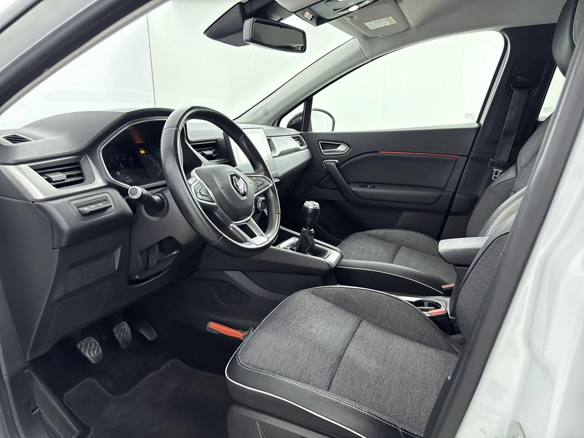 Renault-Captur-image-10