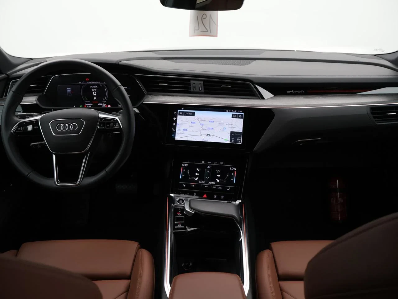 Audi e-tron Sportback Audi e-tron Sportback S-line 55 quattro 408PK *BRUINE LEDER*NAVI*APP CONNECT*BLTH*CRUISE*SPORTZETELS*CAMERA*ZETELVERWARMING*...