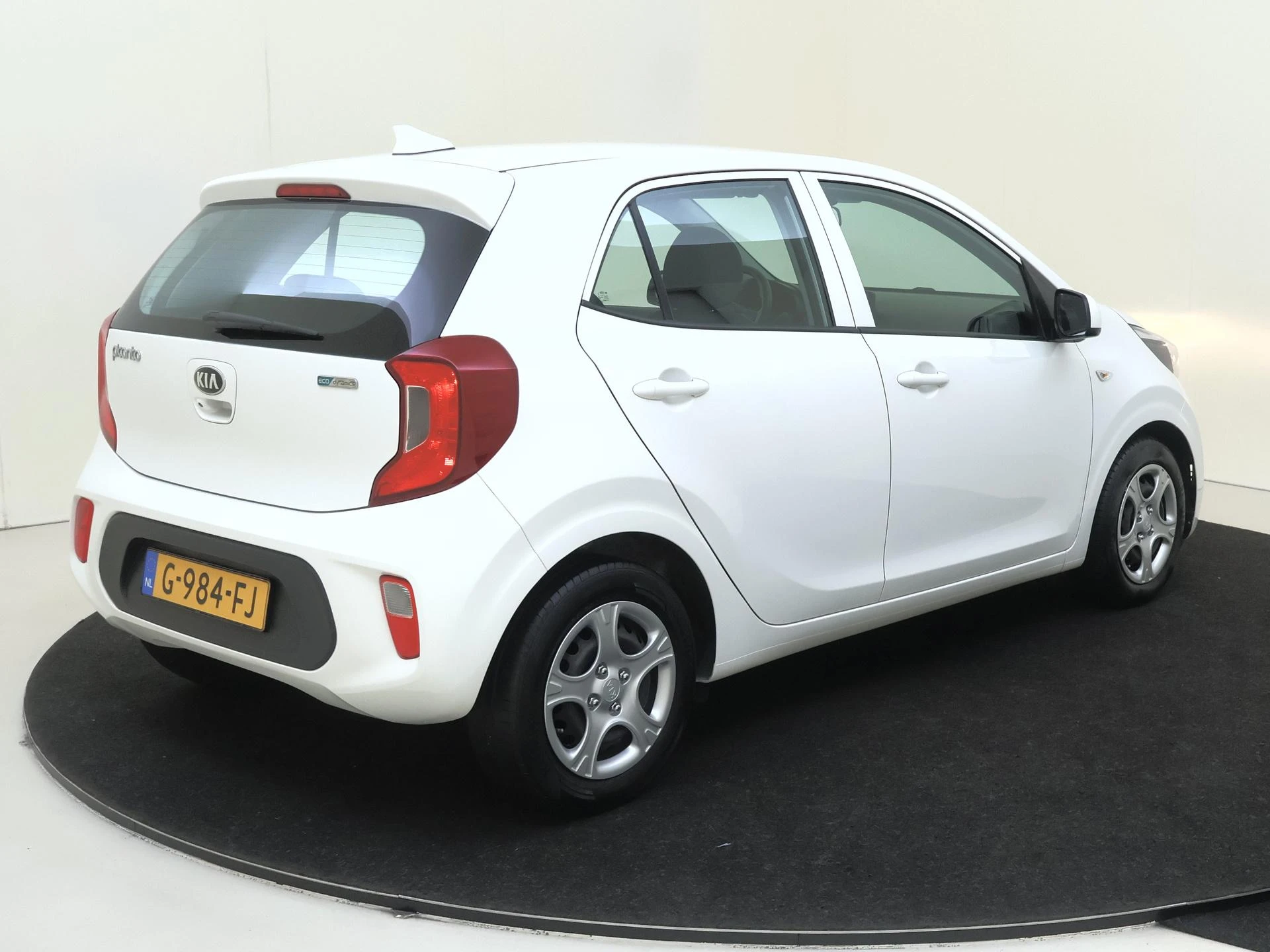 Kia-Picanto-image-3