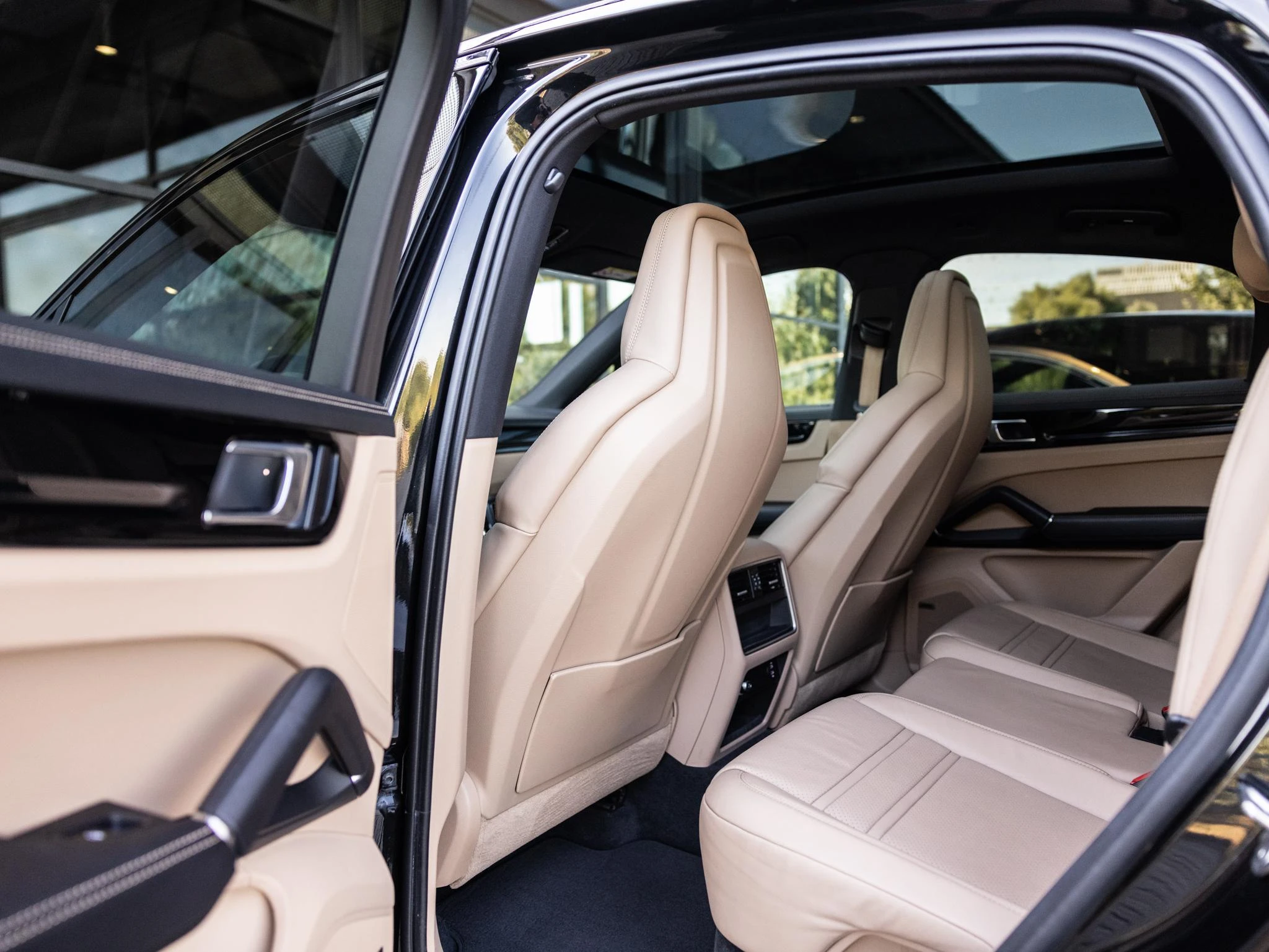 Porsche-Cayenne-image-23