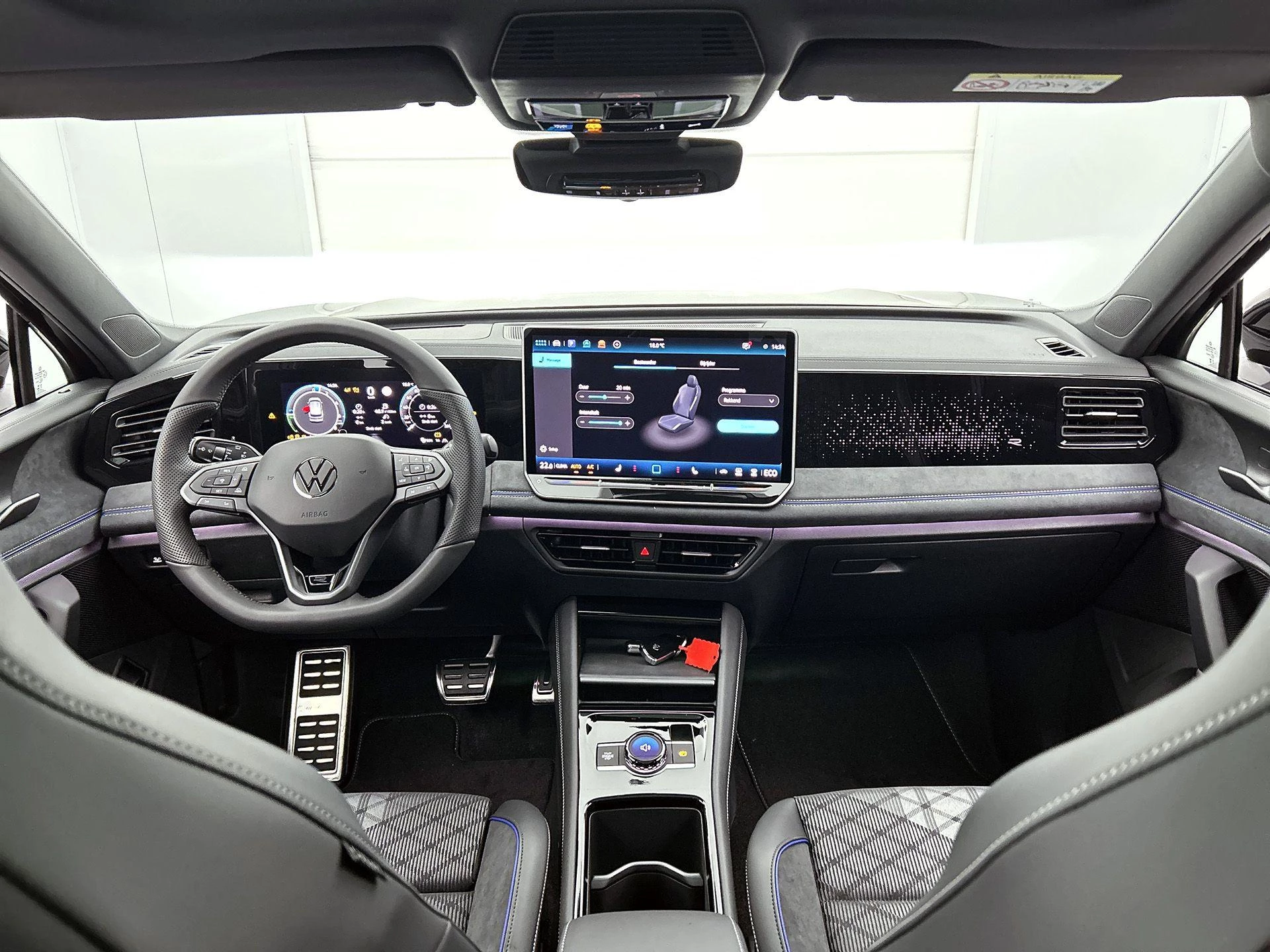 Volkswagen-Tiguan-image-20