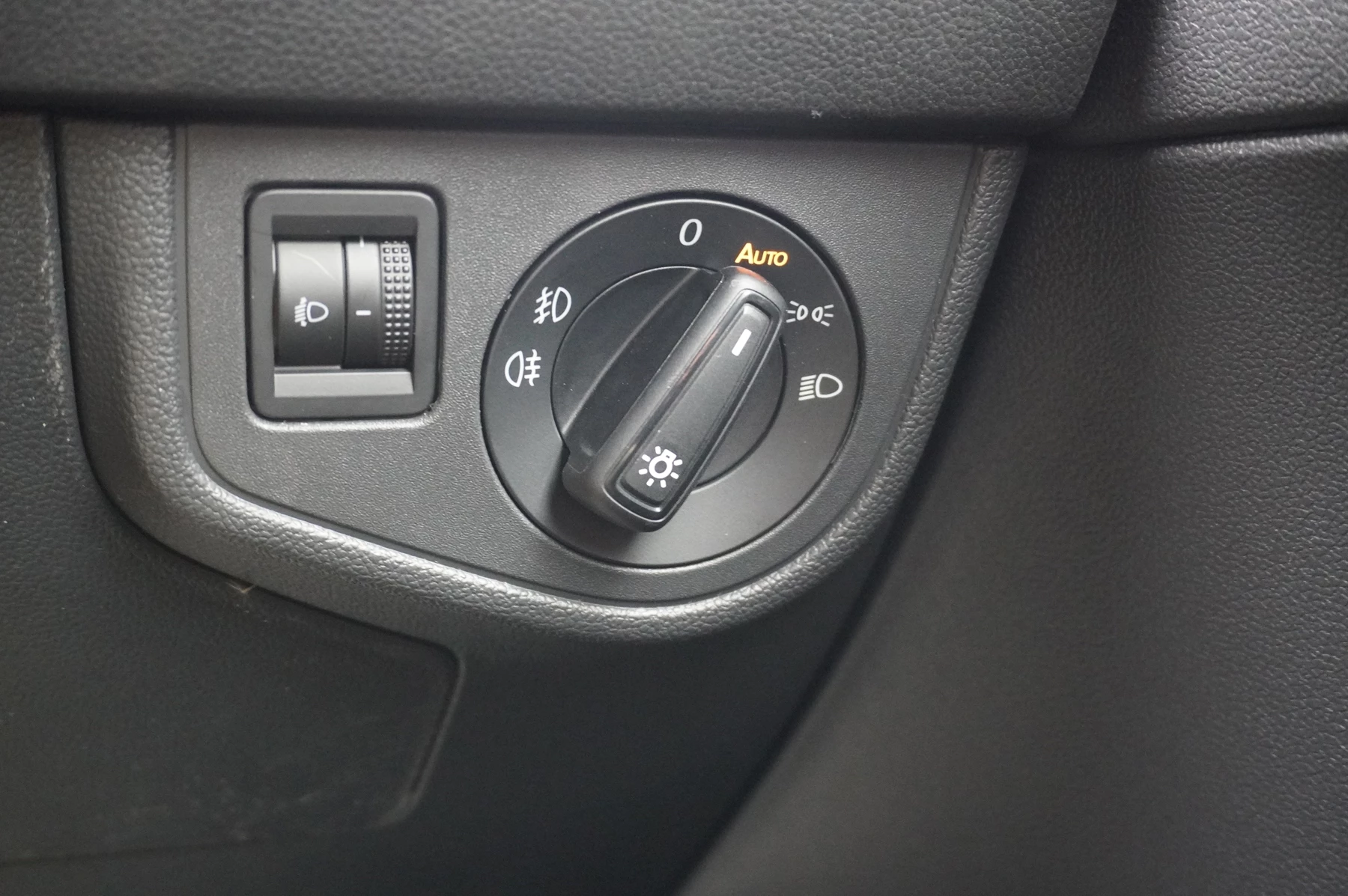Volkswagen-Polo-image-31
