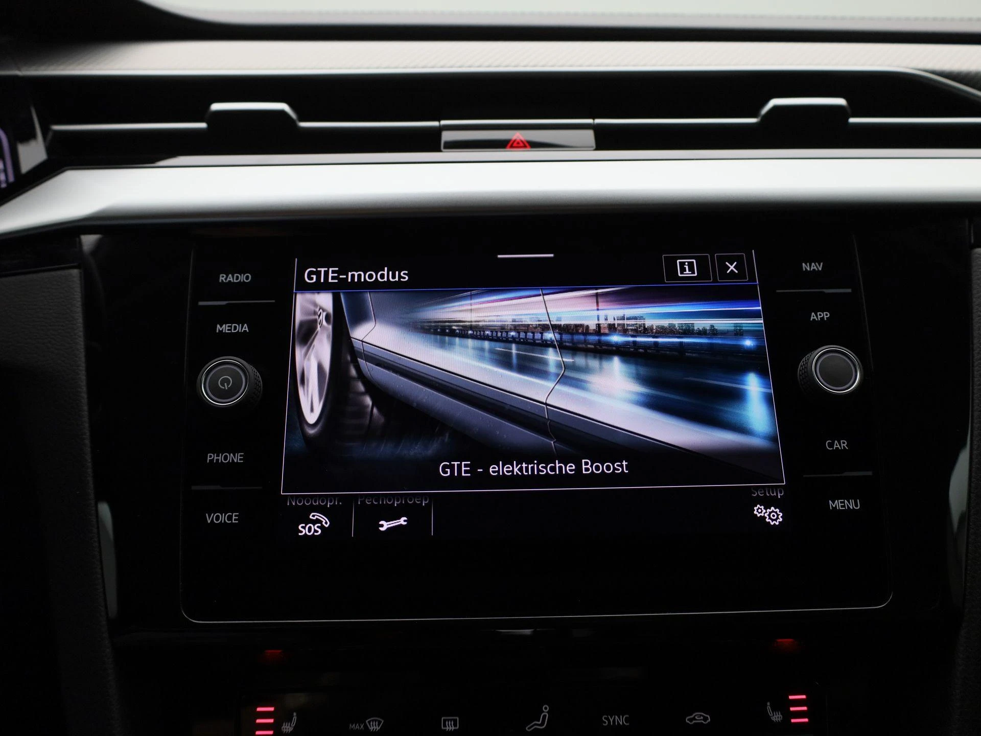 Volkswagen-Arteon-image-24
