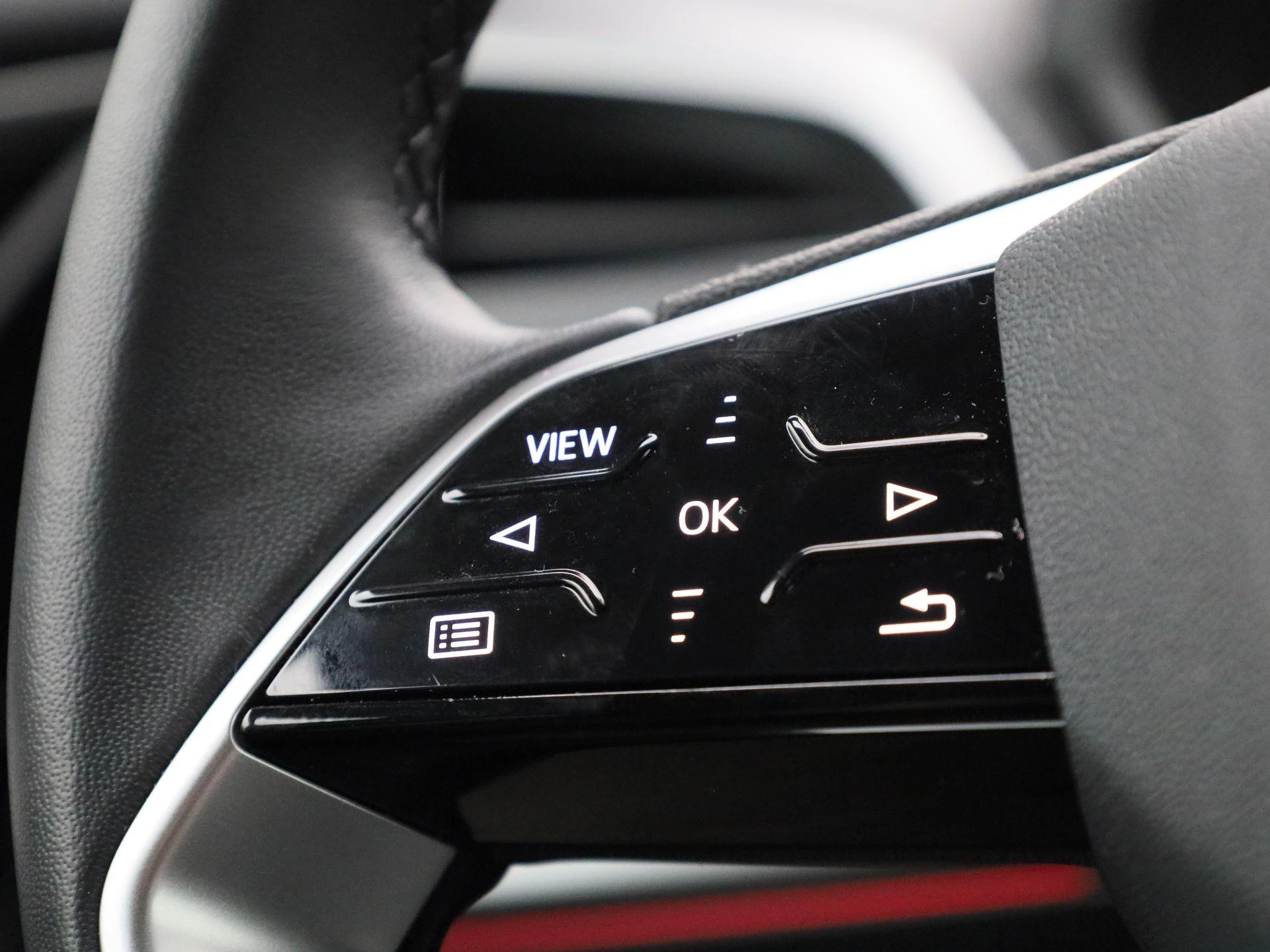 Audi-Q4 e-tron-image-21