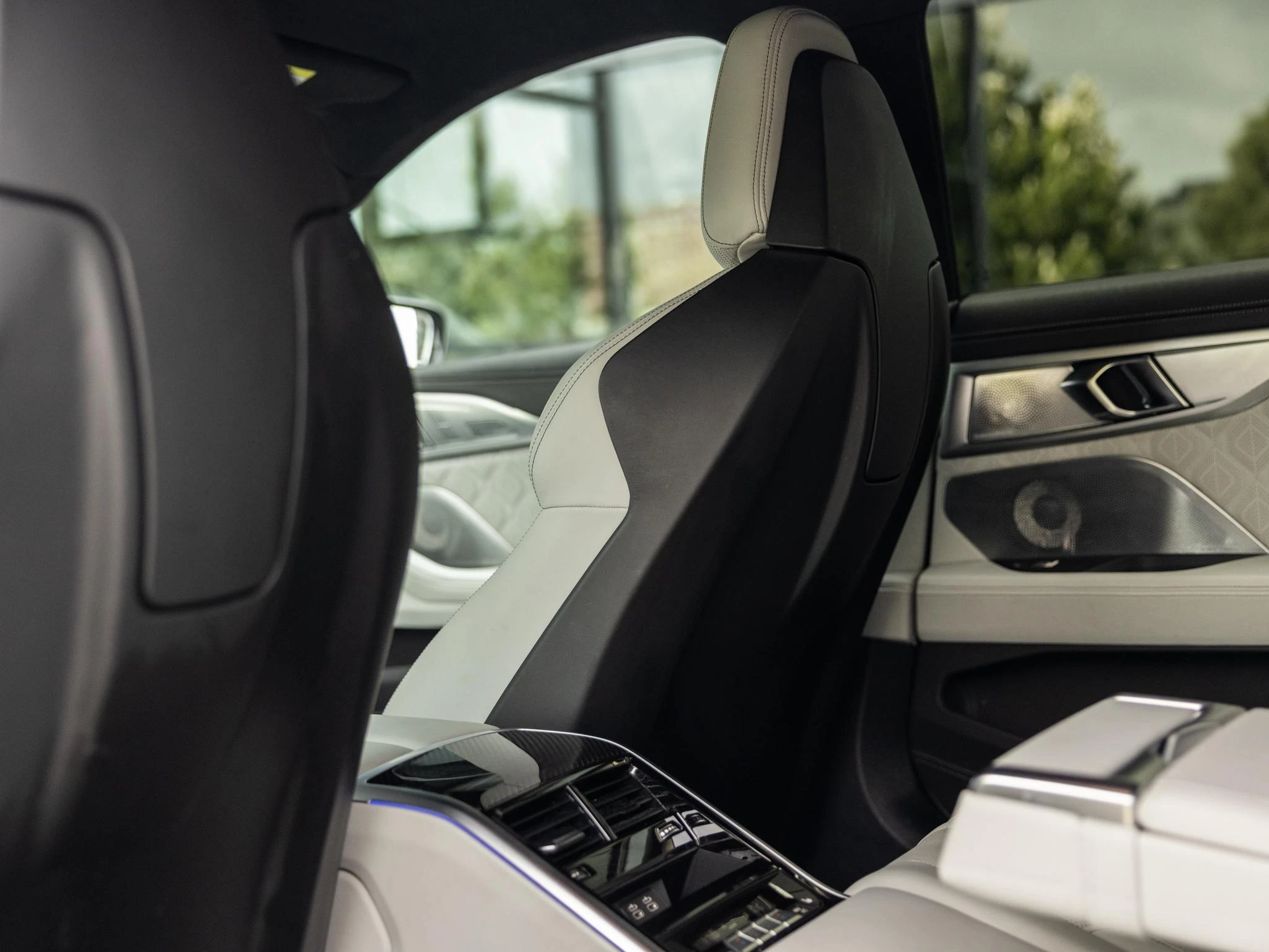 BMW-M8-image-19