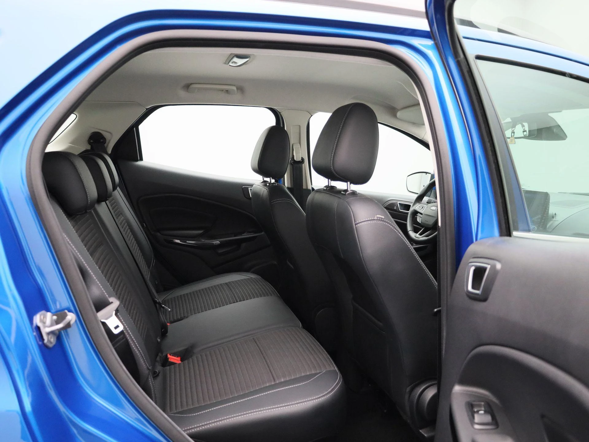 Ford-EcoSport-image-33