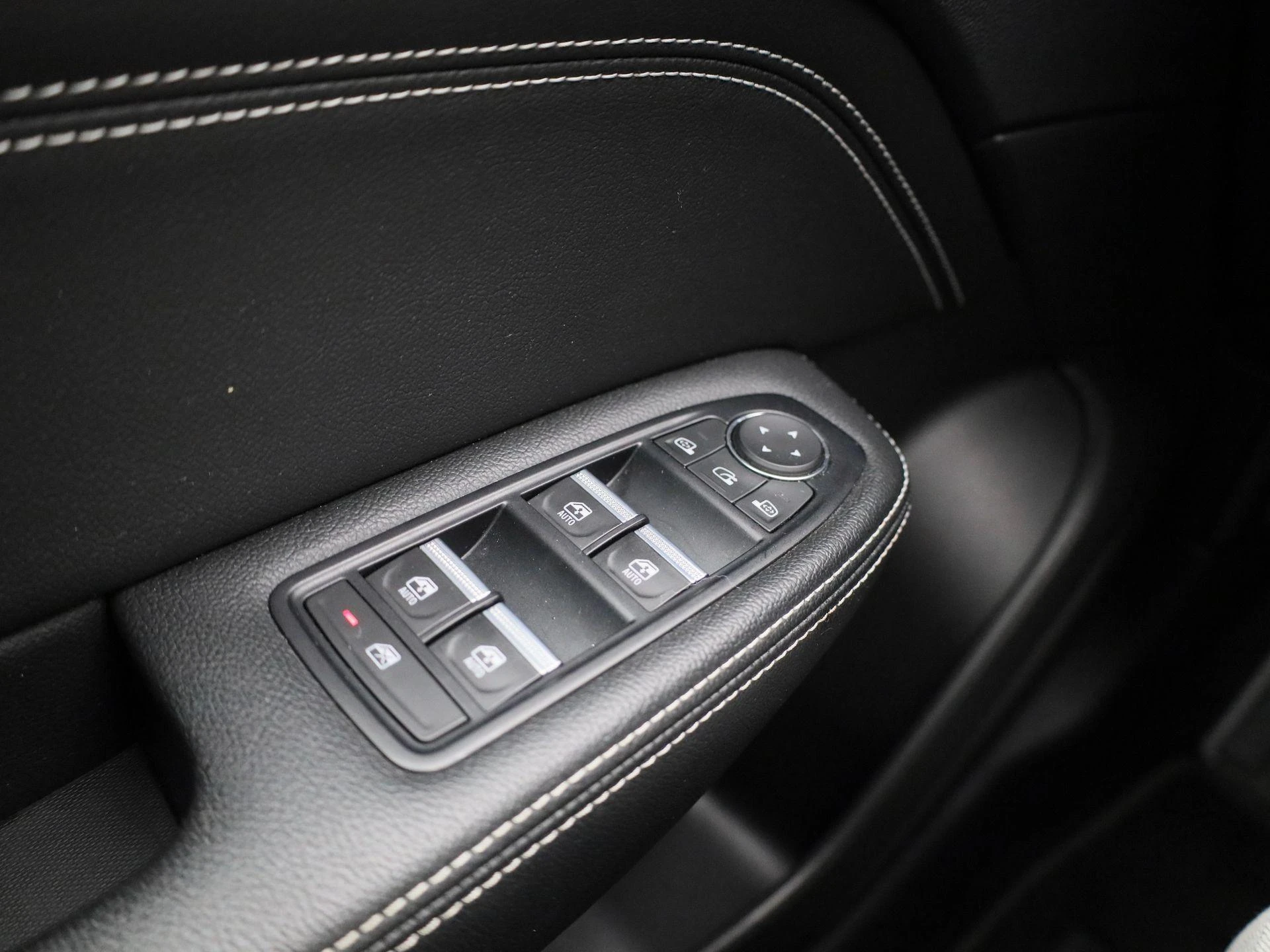 Renault-Arkana-image-24