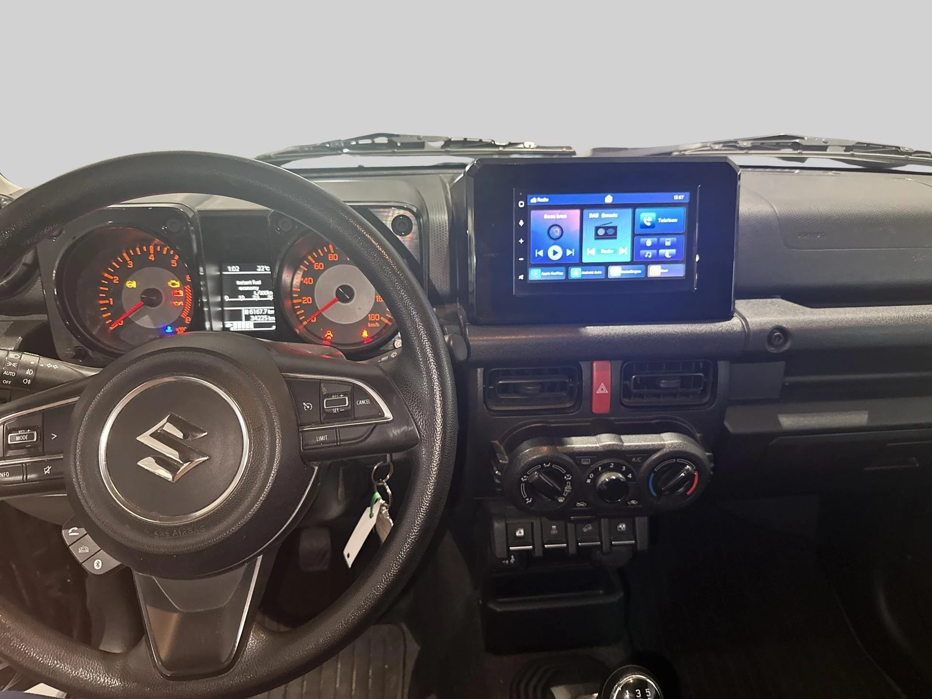 Suzuki-Jimny-image-12
