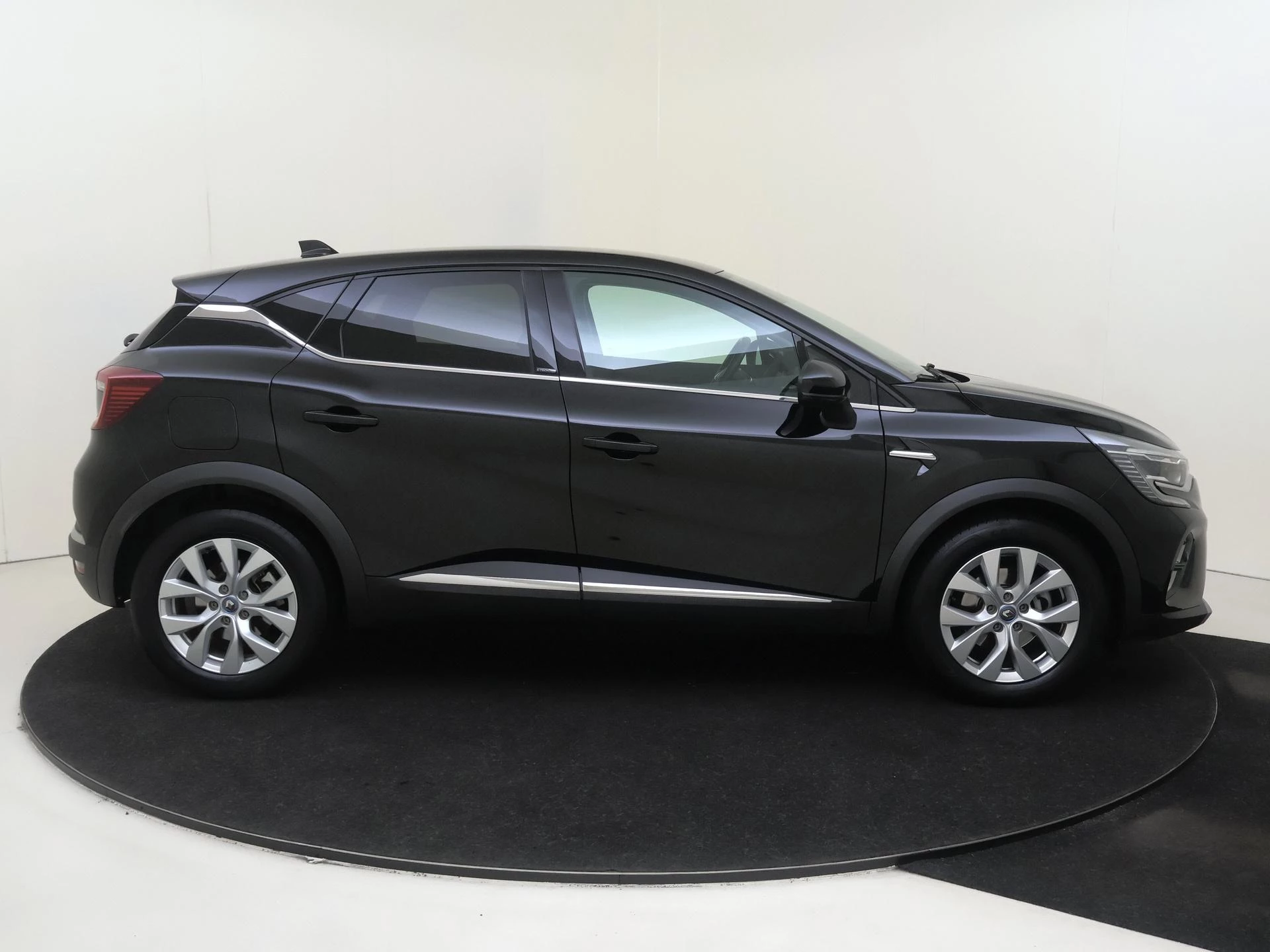Renault-Captur-image-8
