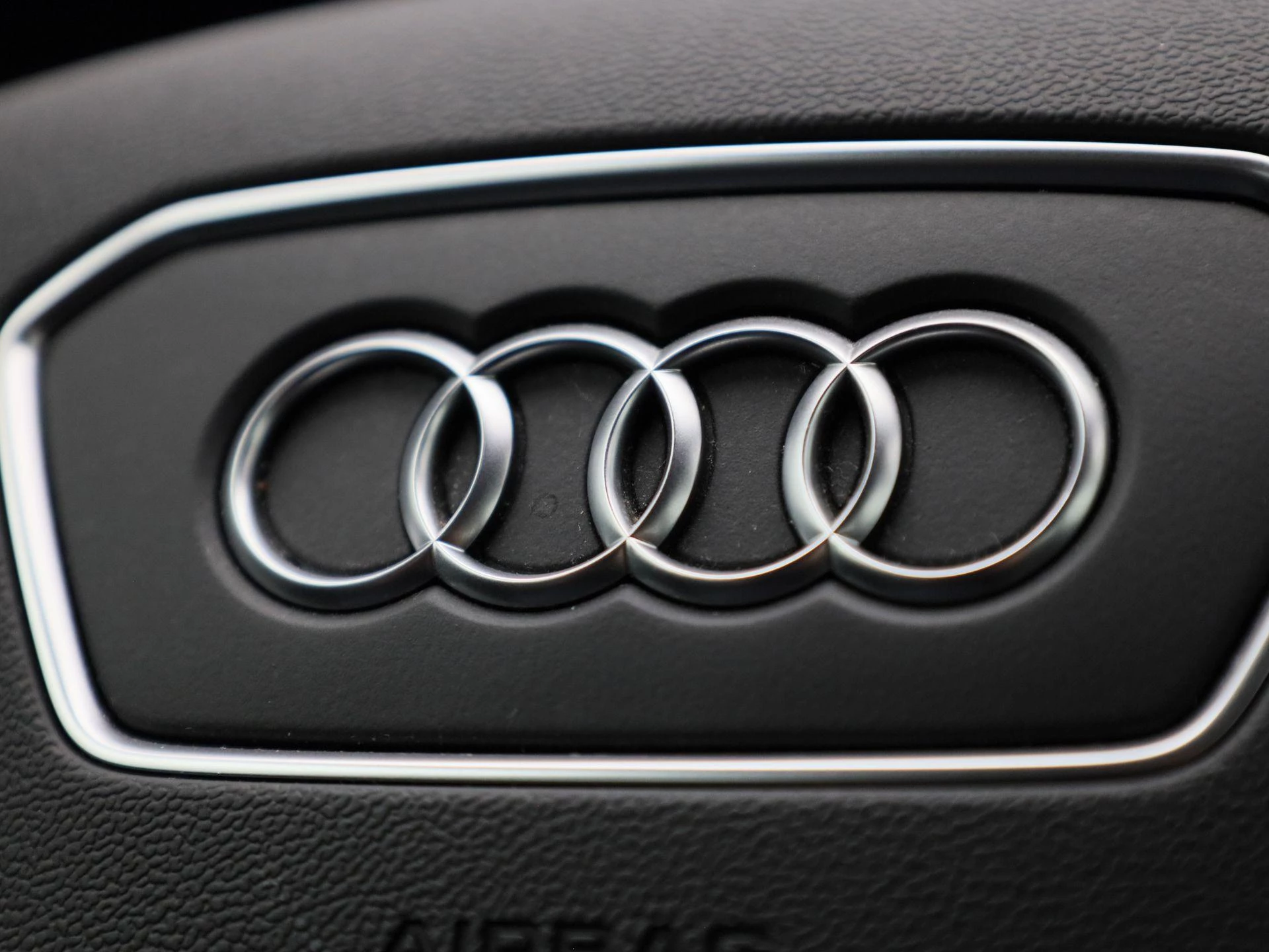 Audi-A6-image-30