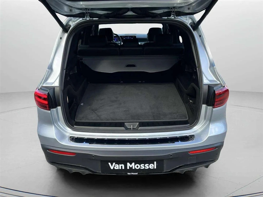 Mercedes-Benz-EQB-image-21