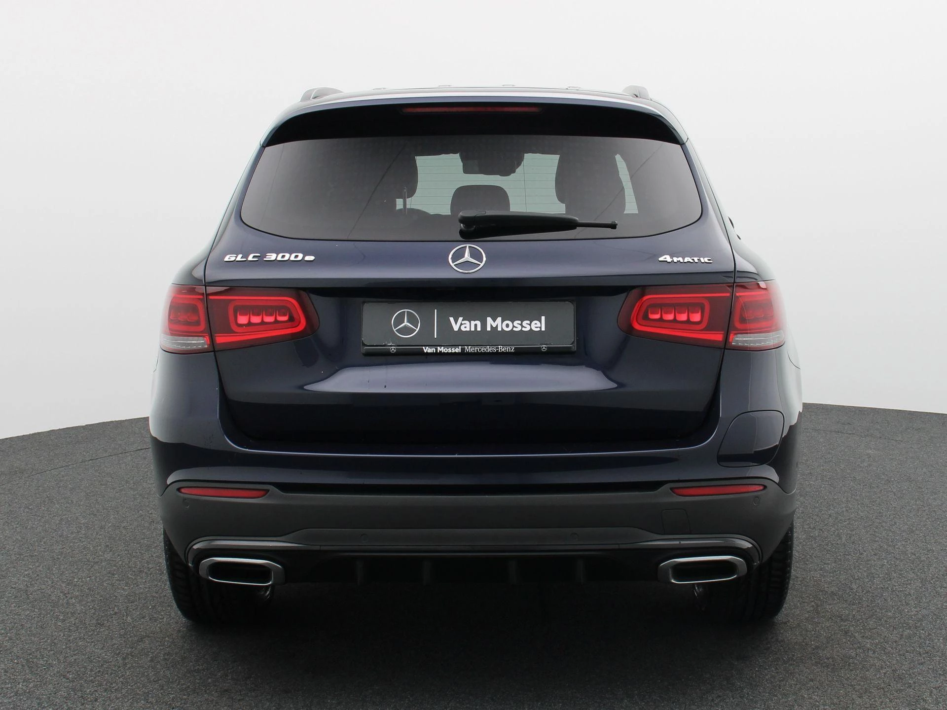 Mercedes-Benz GLC 300e SUV AMG LINE + PANO DAK + BURMESTER + CARPLAY + SURROUND VIEW +