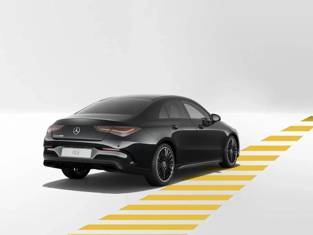 Mercedes-Benz-CLA 200-image-6