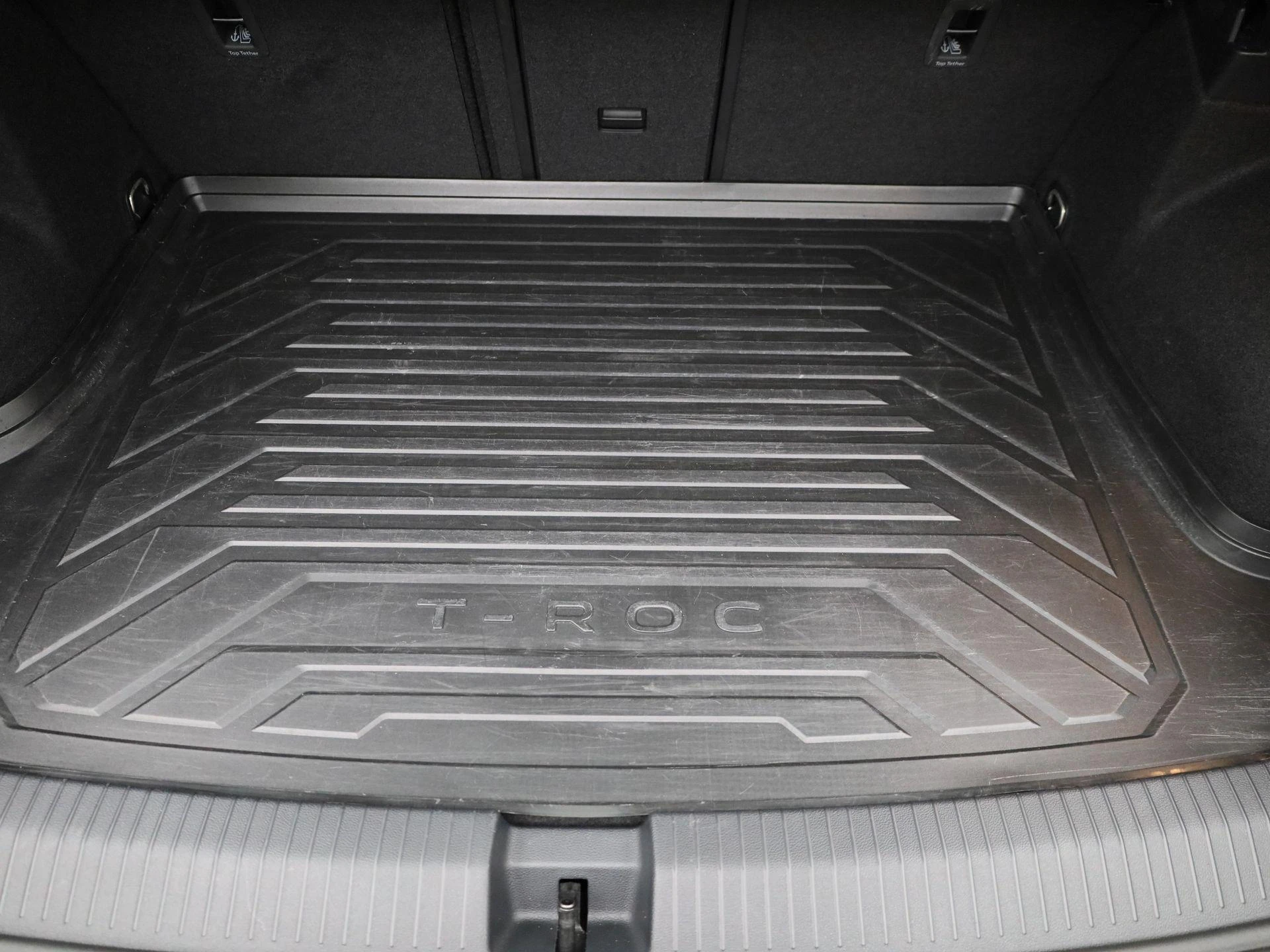Volkswagen-T-Roc-image-12