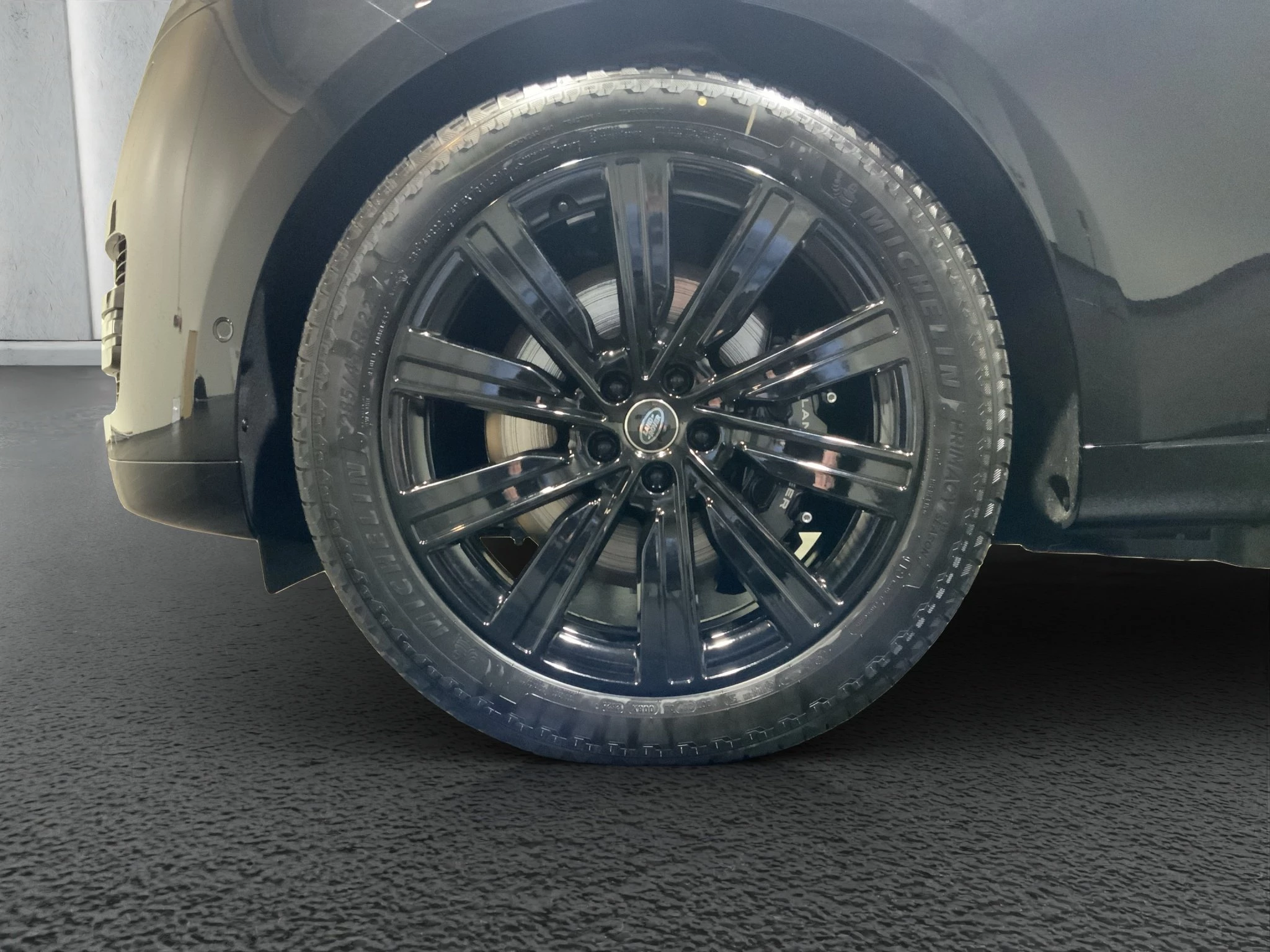 Land Rover-Range Rover-image-5