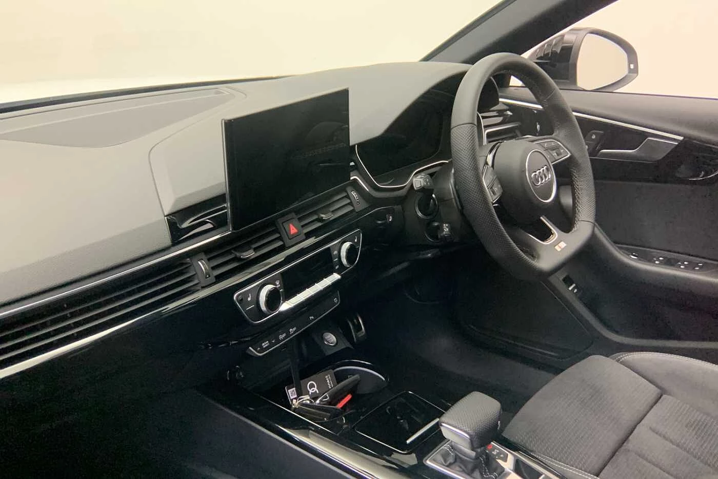 Audi-A4-image-11